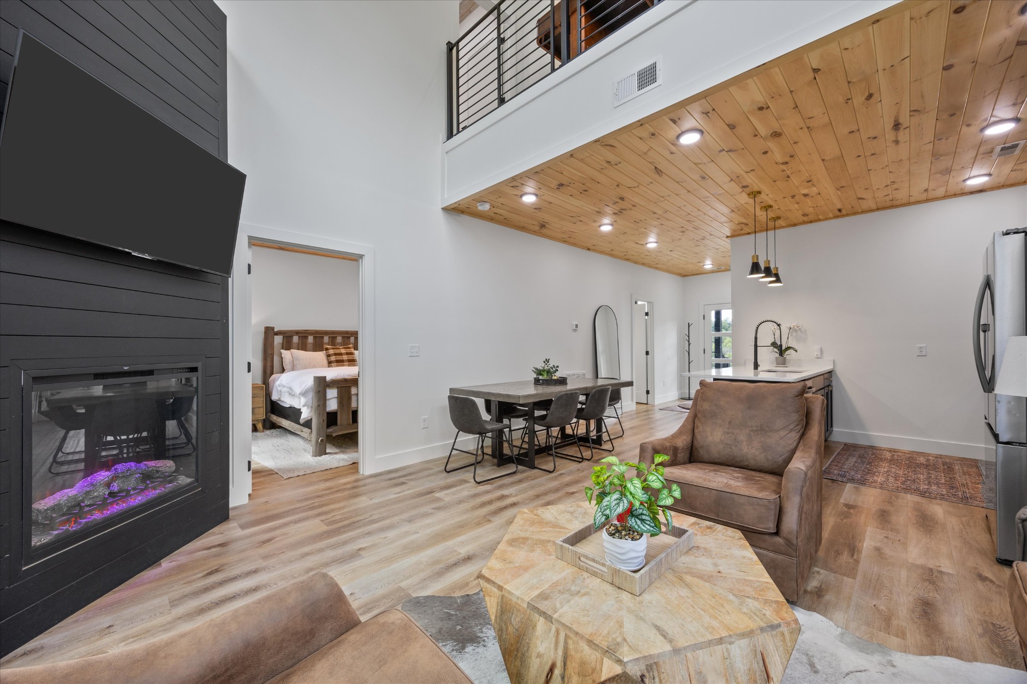1134 Reedmont Way