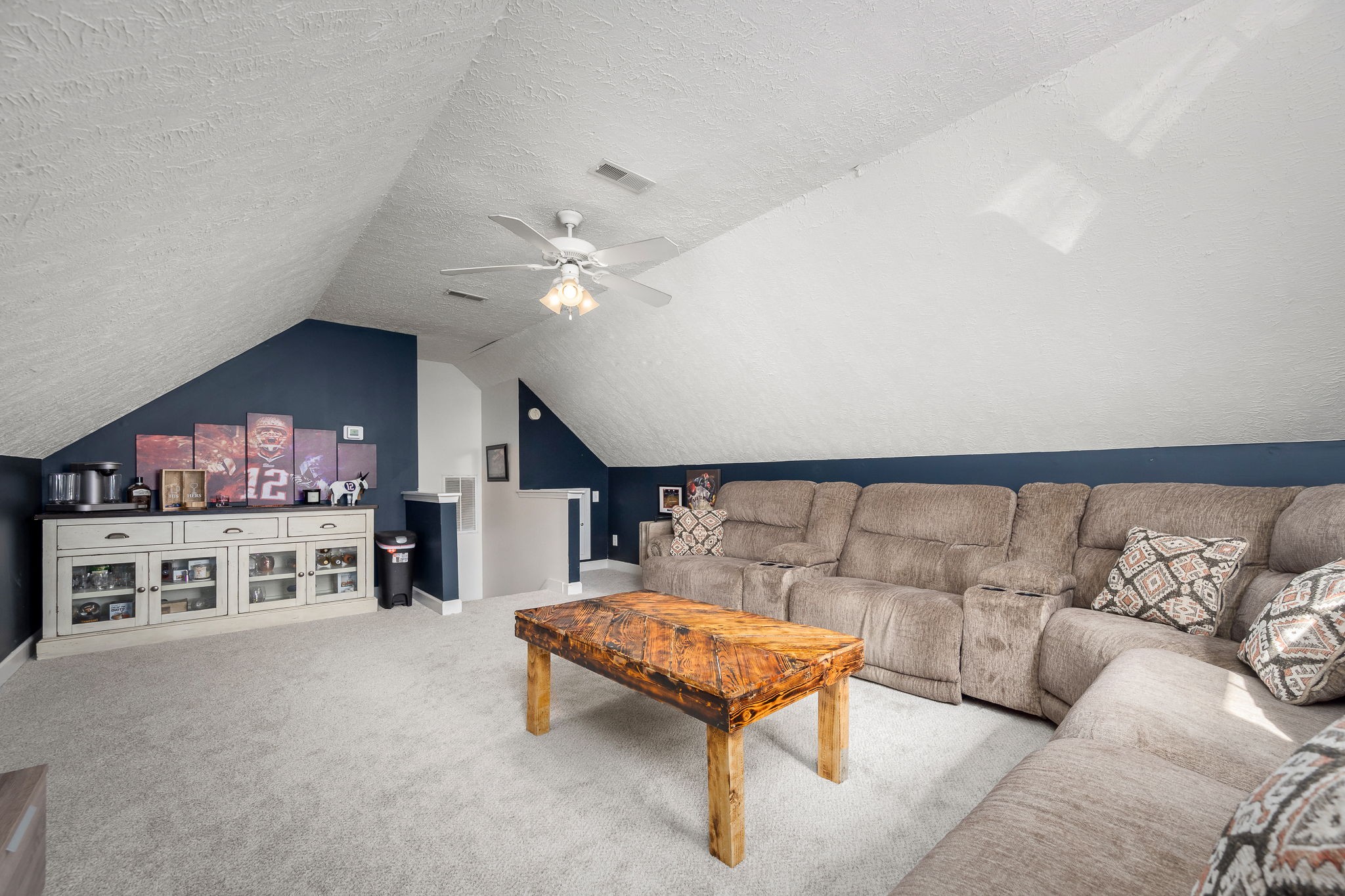 828 Renaissance Ave