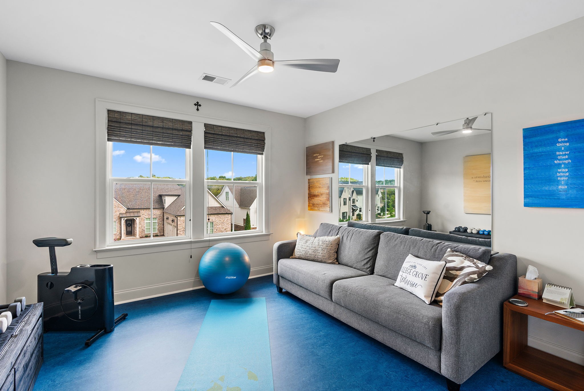 7025 Vineyard Valley Dr