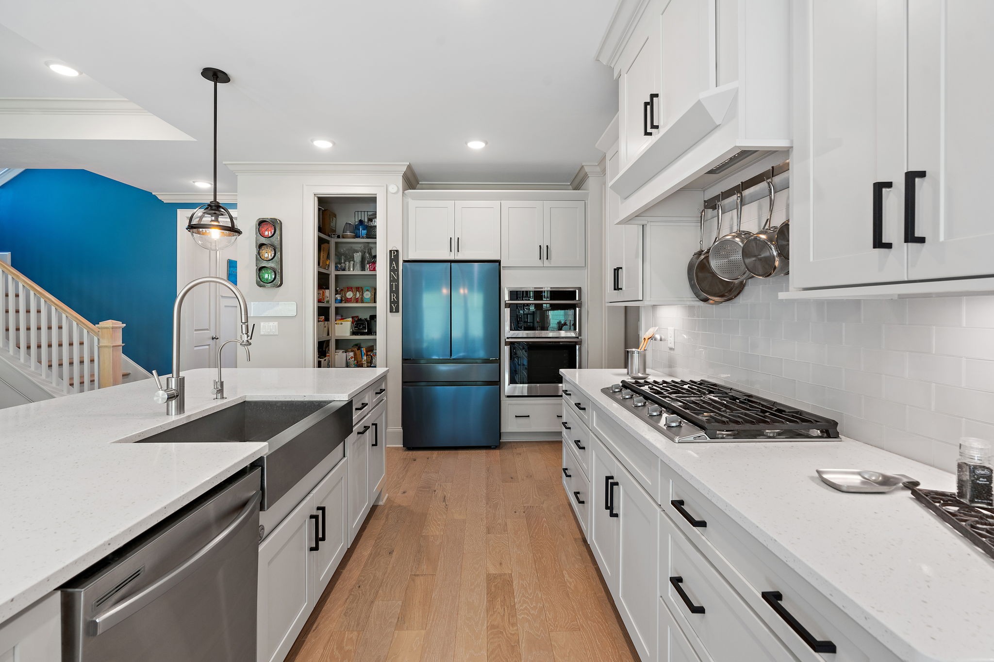 7025 Vineyard Valley Dr