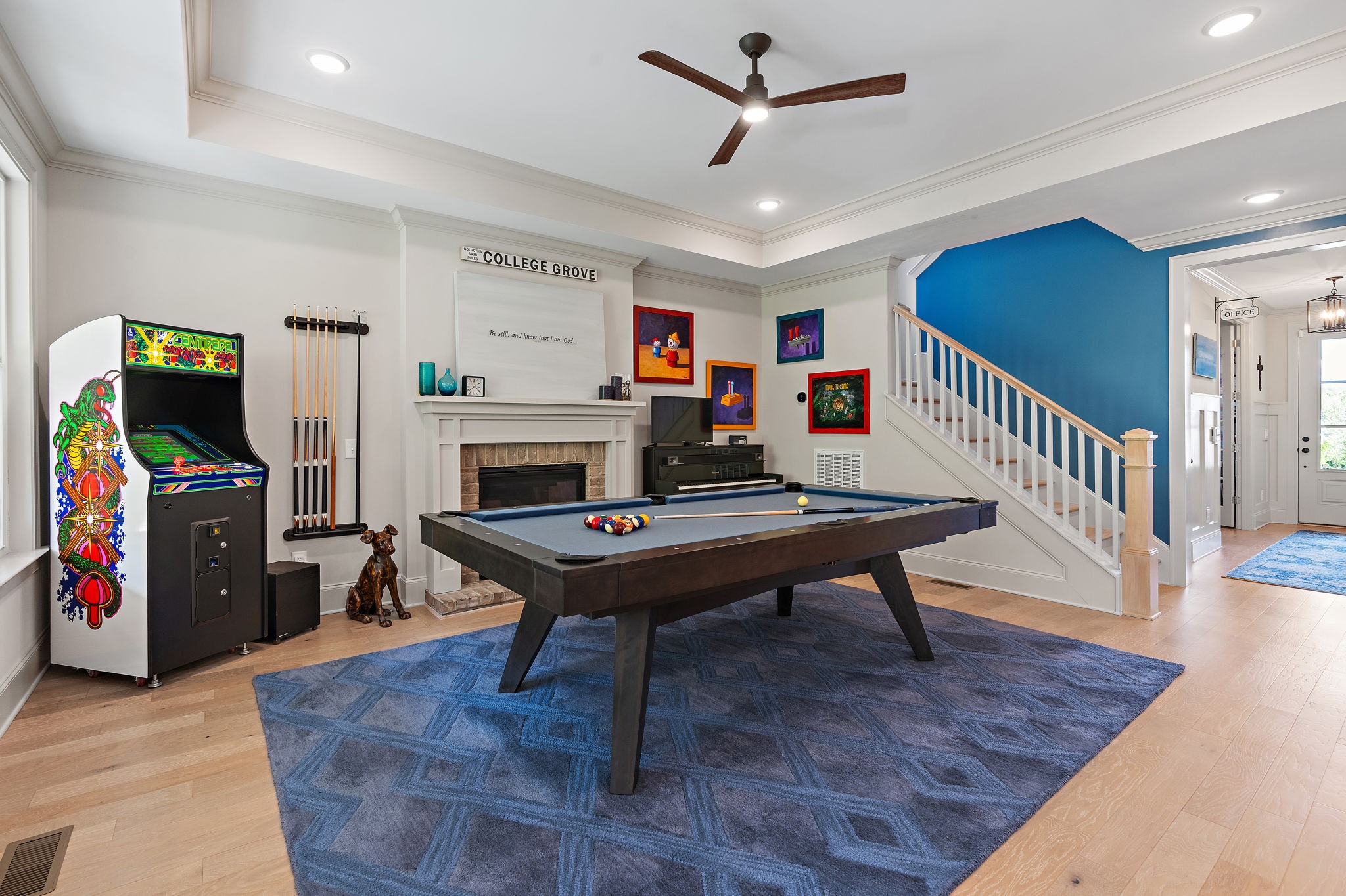 7025 Vineyard Valley Dr