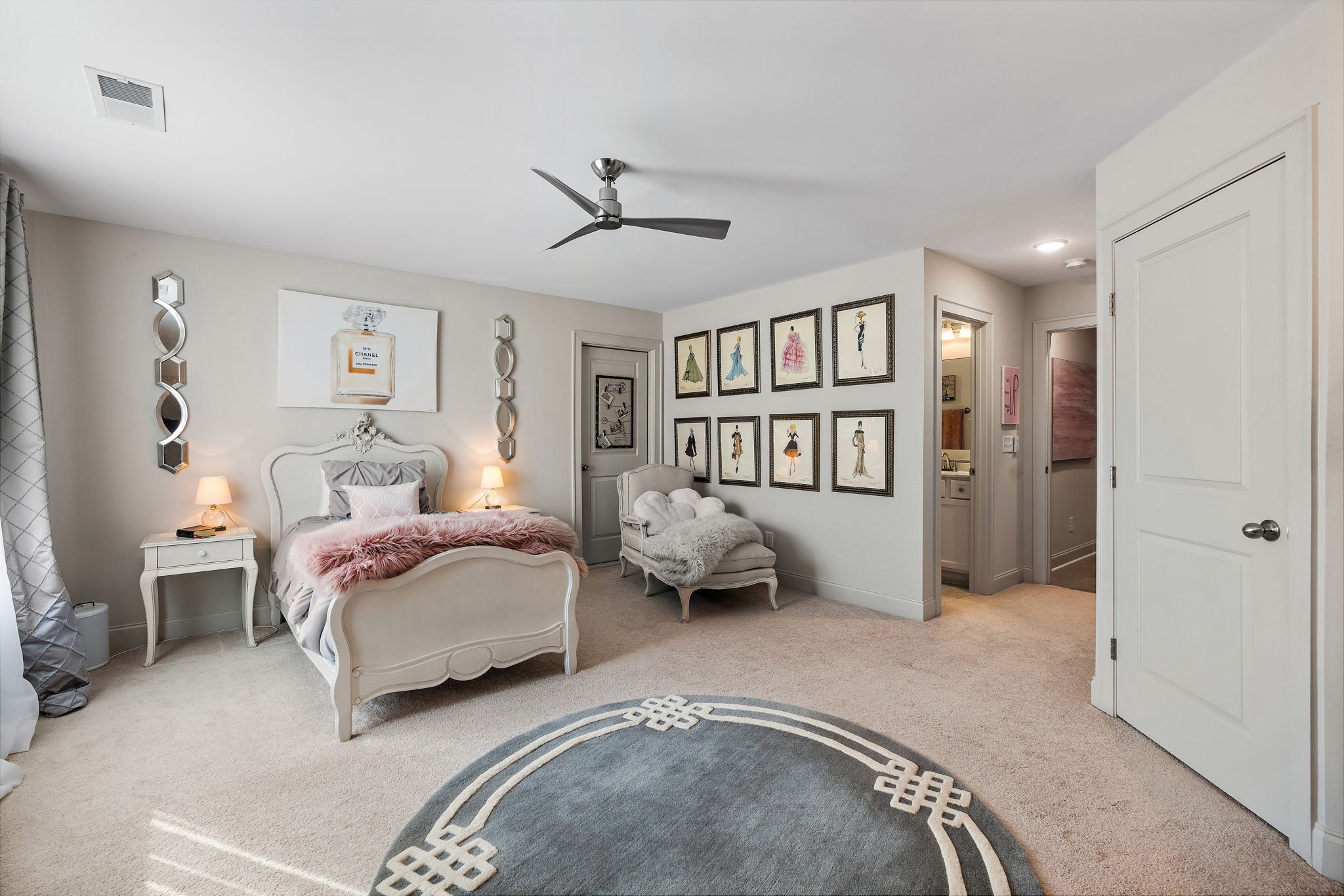 7025 Vineyard Valley Dr