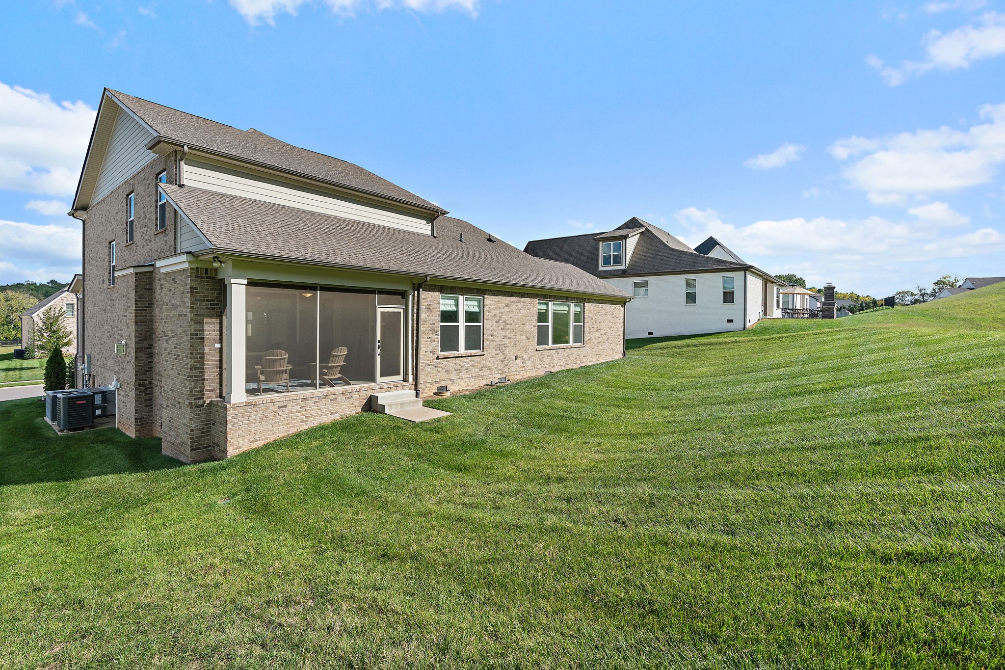 7025 Vineyard Valley Dr