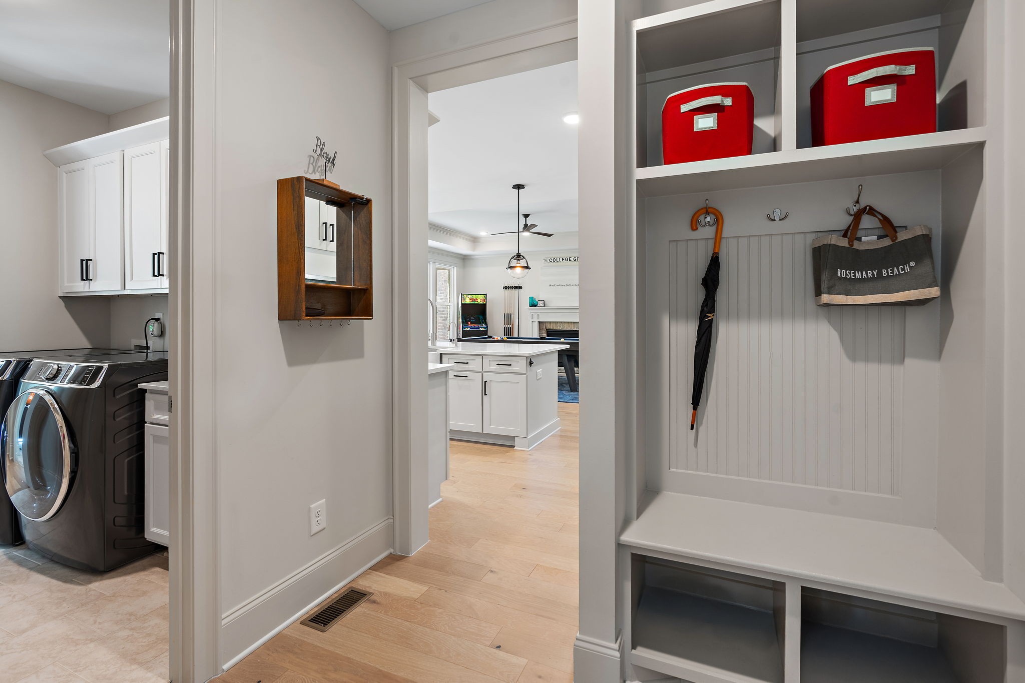 7025 Vineyard Valley Dr