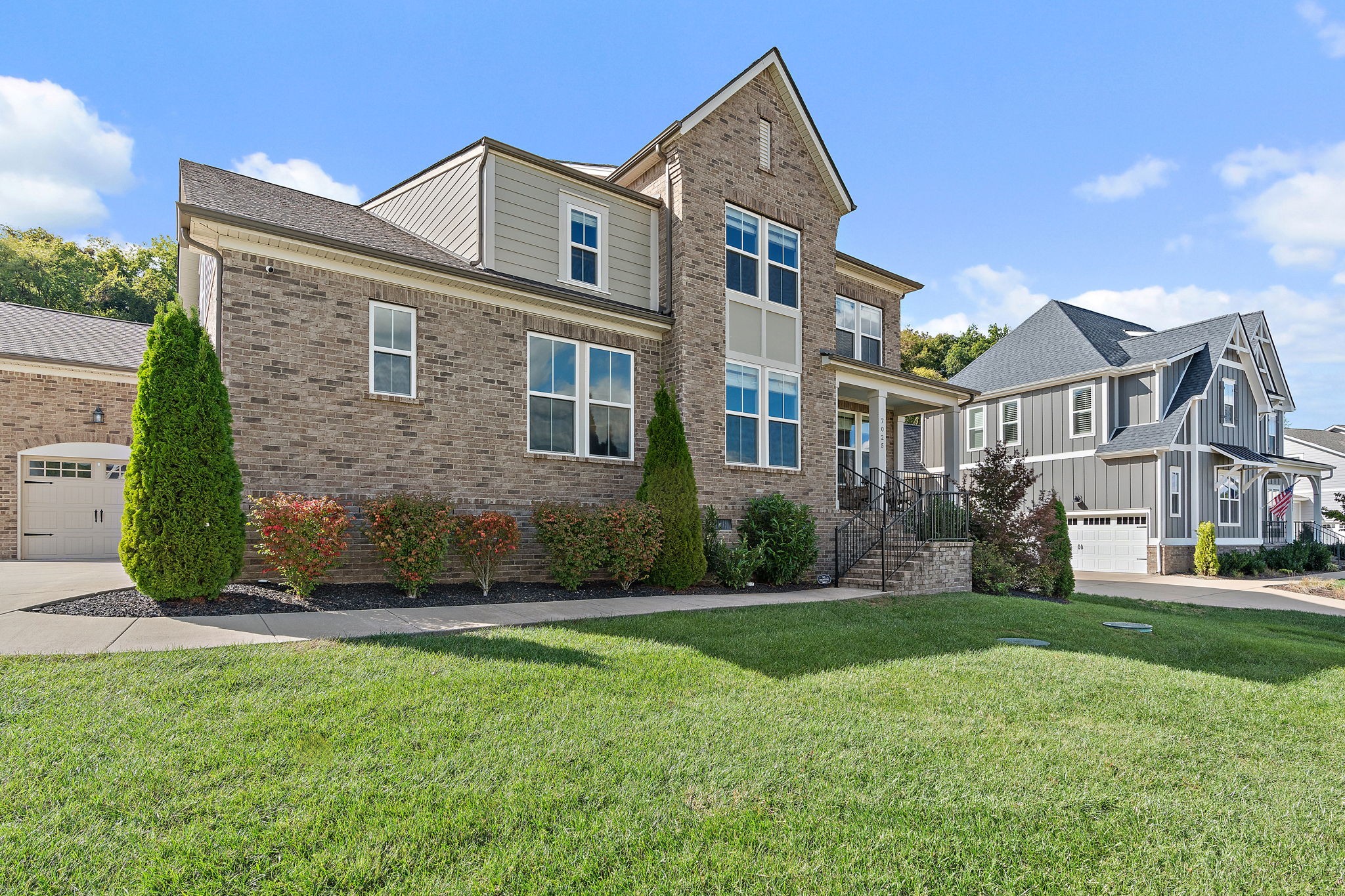 7025 Vineyard Valley Dr