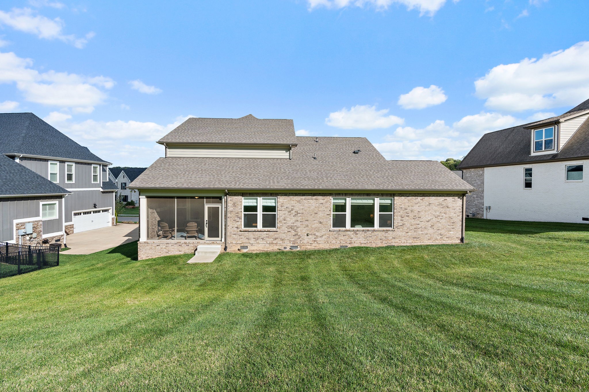 7025 Vineyard Valley Dr