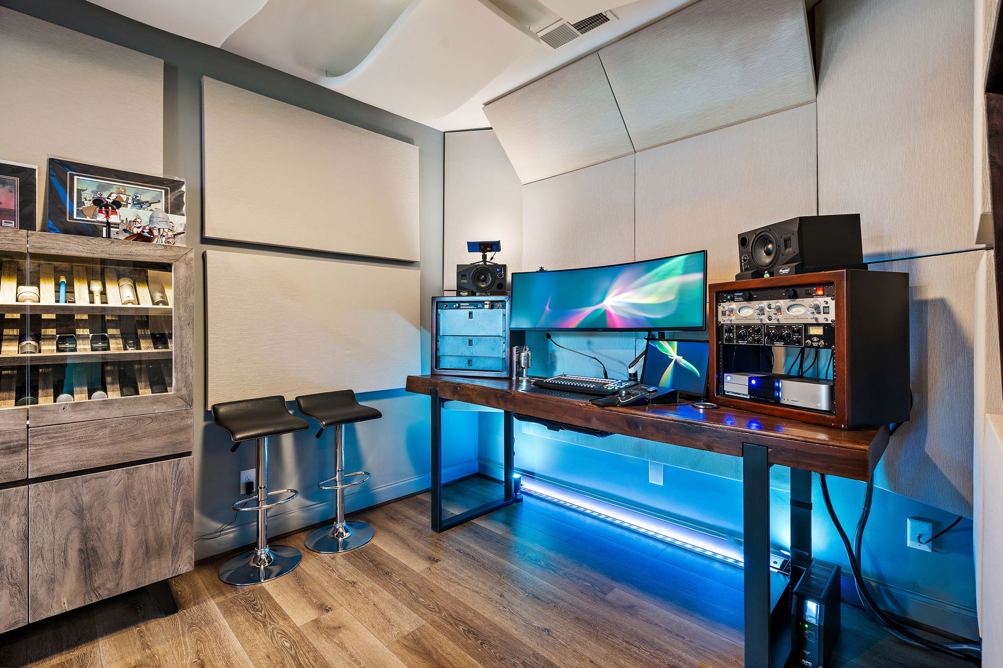 7025 Vineyard Valley Dr