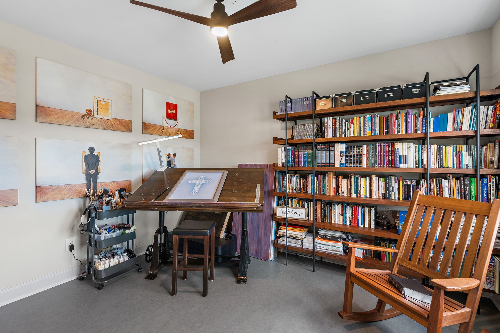 7025 Vineyard Valley Dr