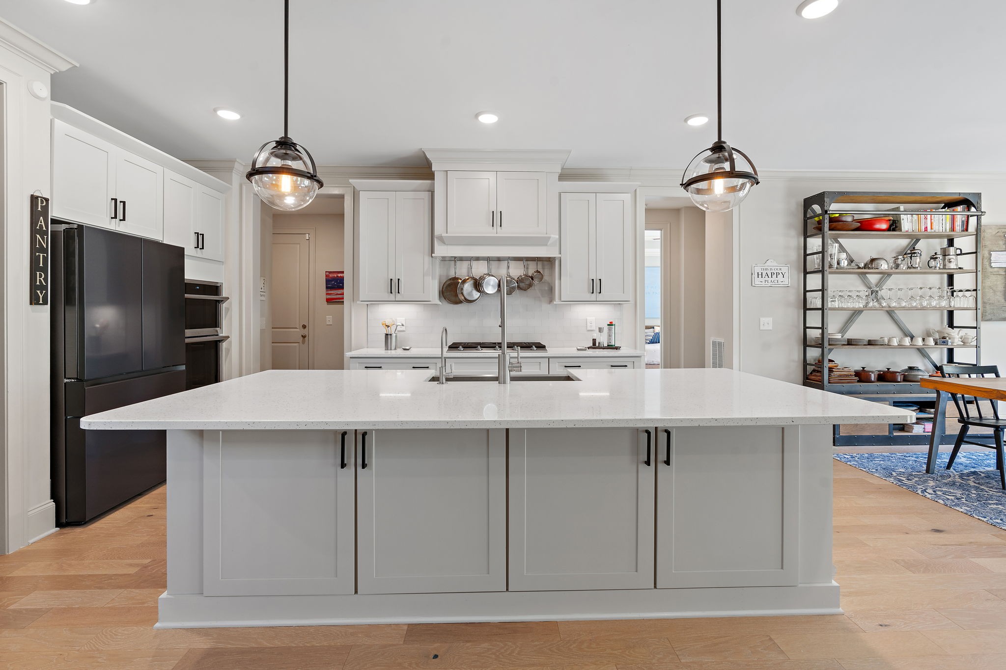 7025 Vineyard Valley Dr