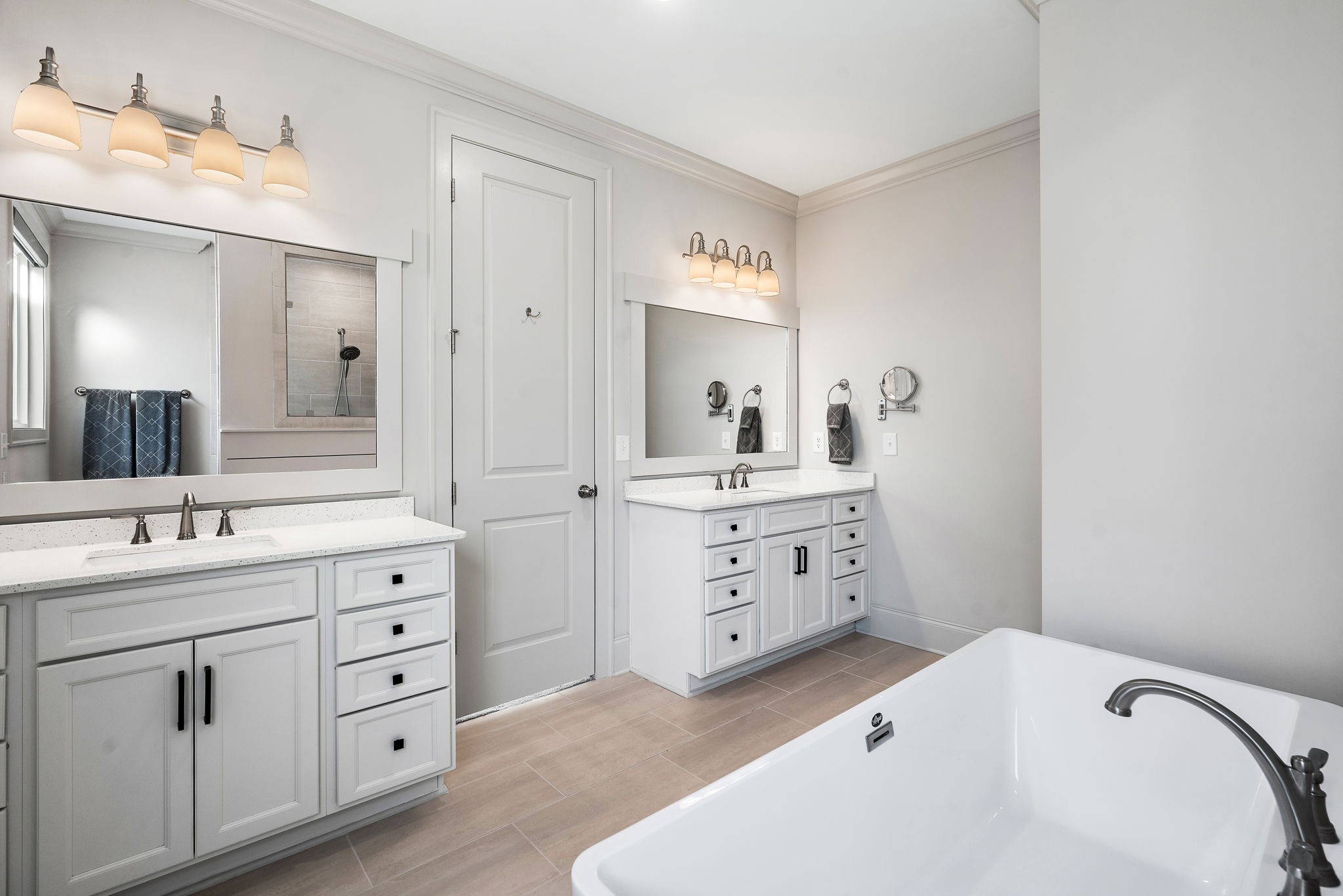 7025 Vineyard Valley Dr