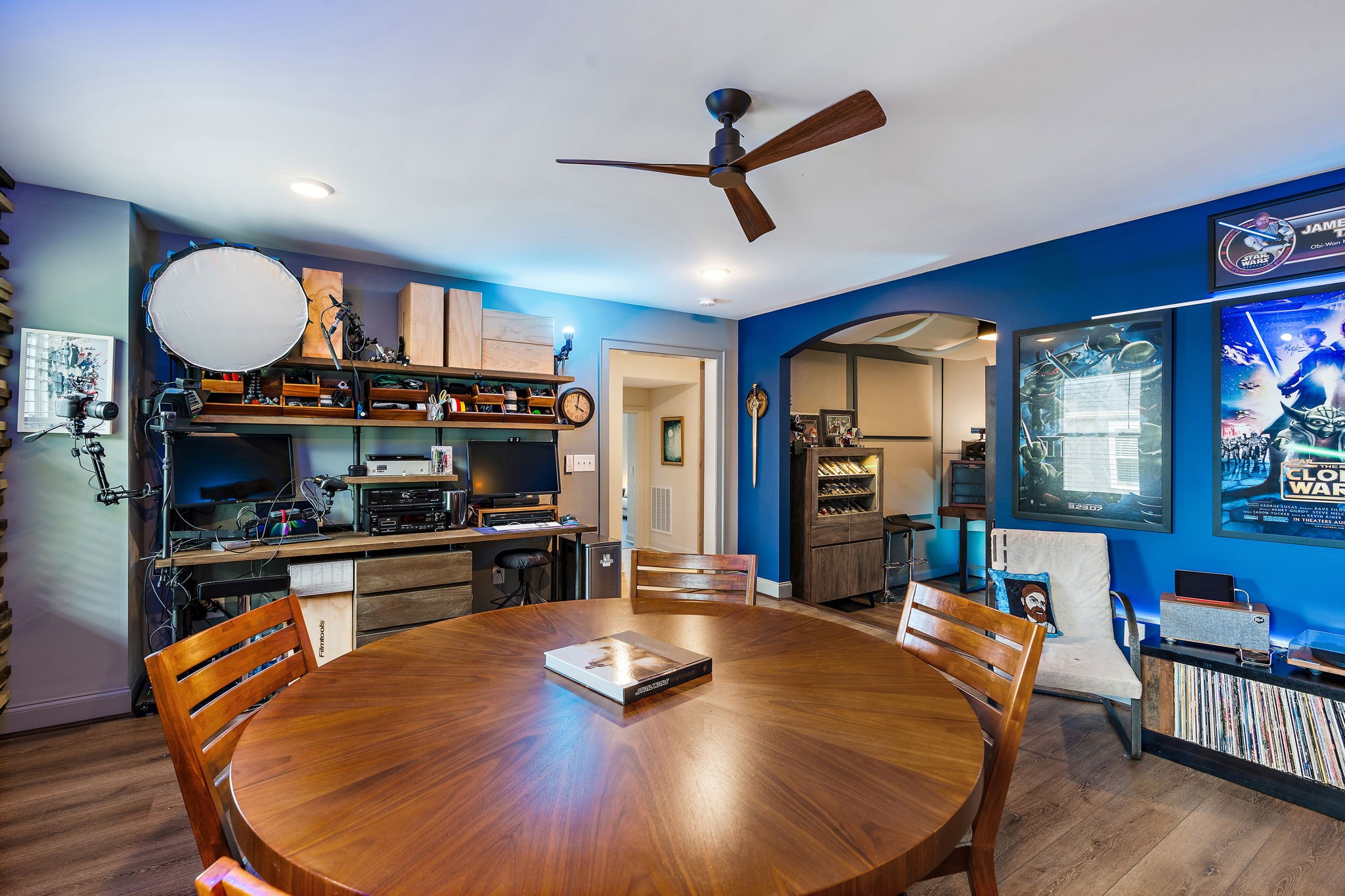 7025 Vineyard Valley Dr