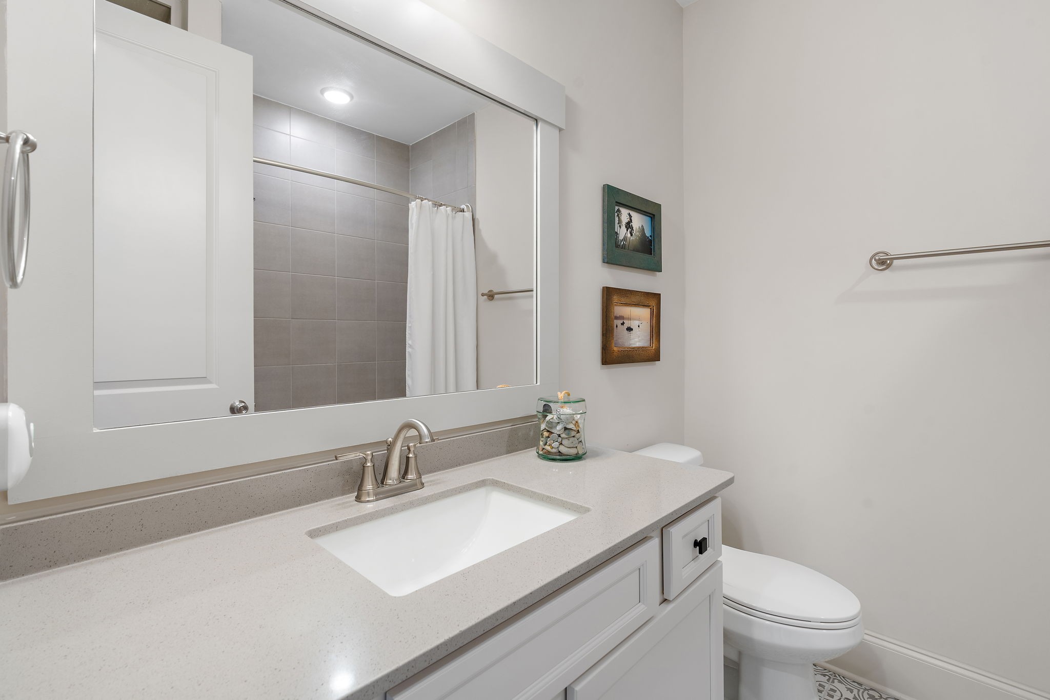 7025 Vineyard Valley Dr