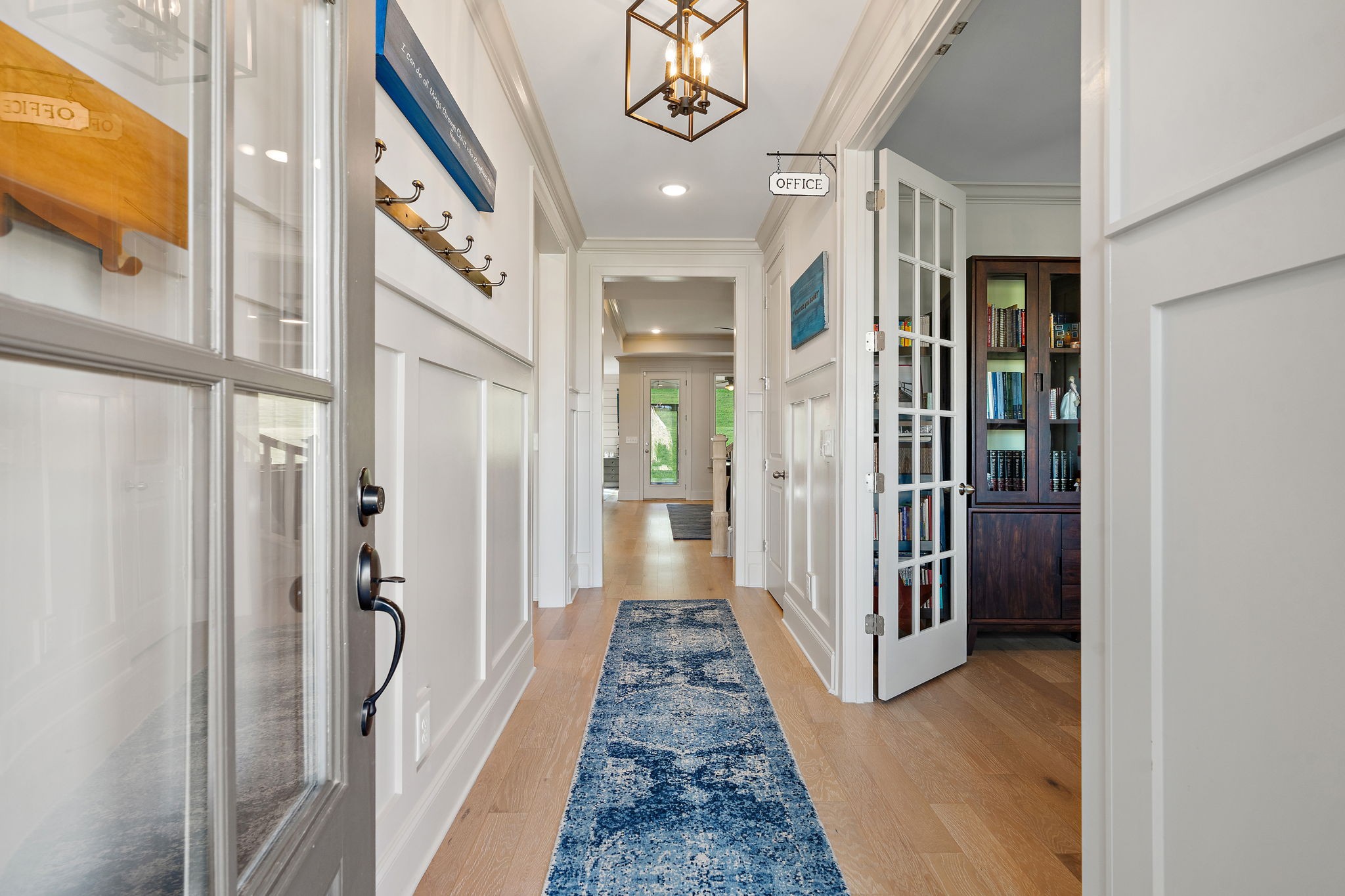 7025 Vineyard Valley Dr