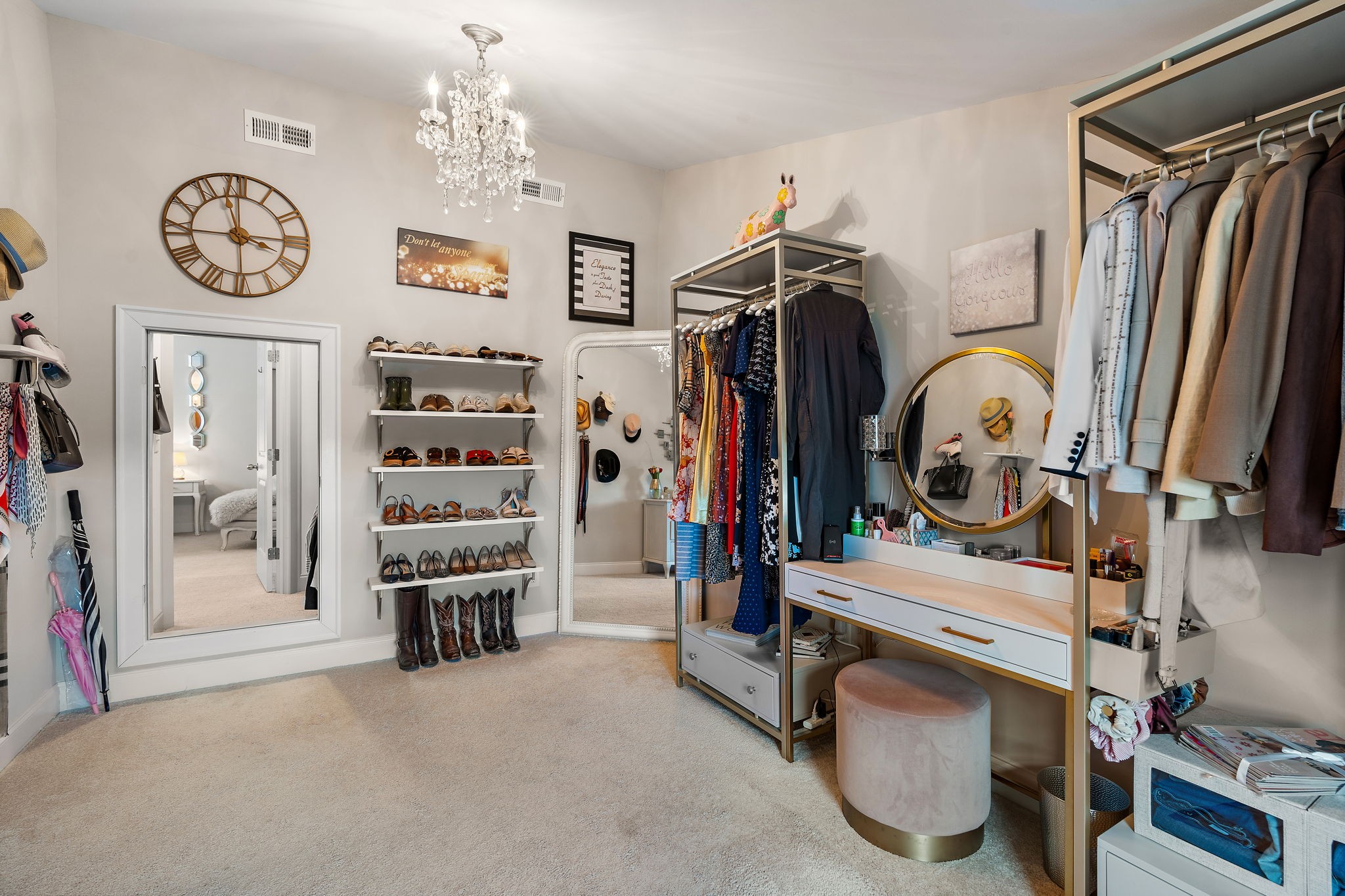 7025 Vineyard Valley Dr