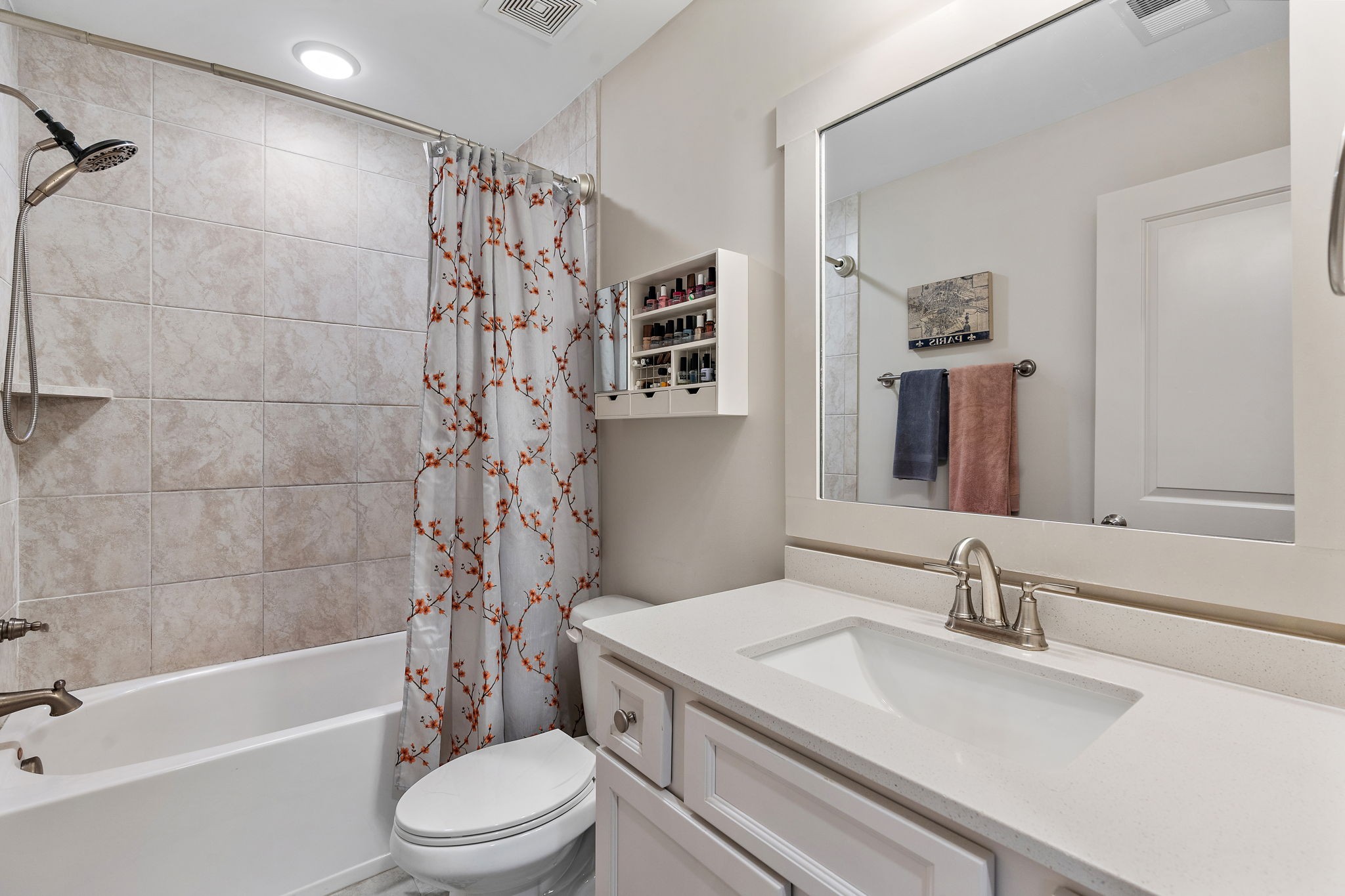 7025 Vineyard Valley Dr