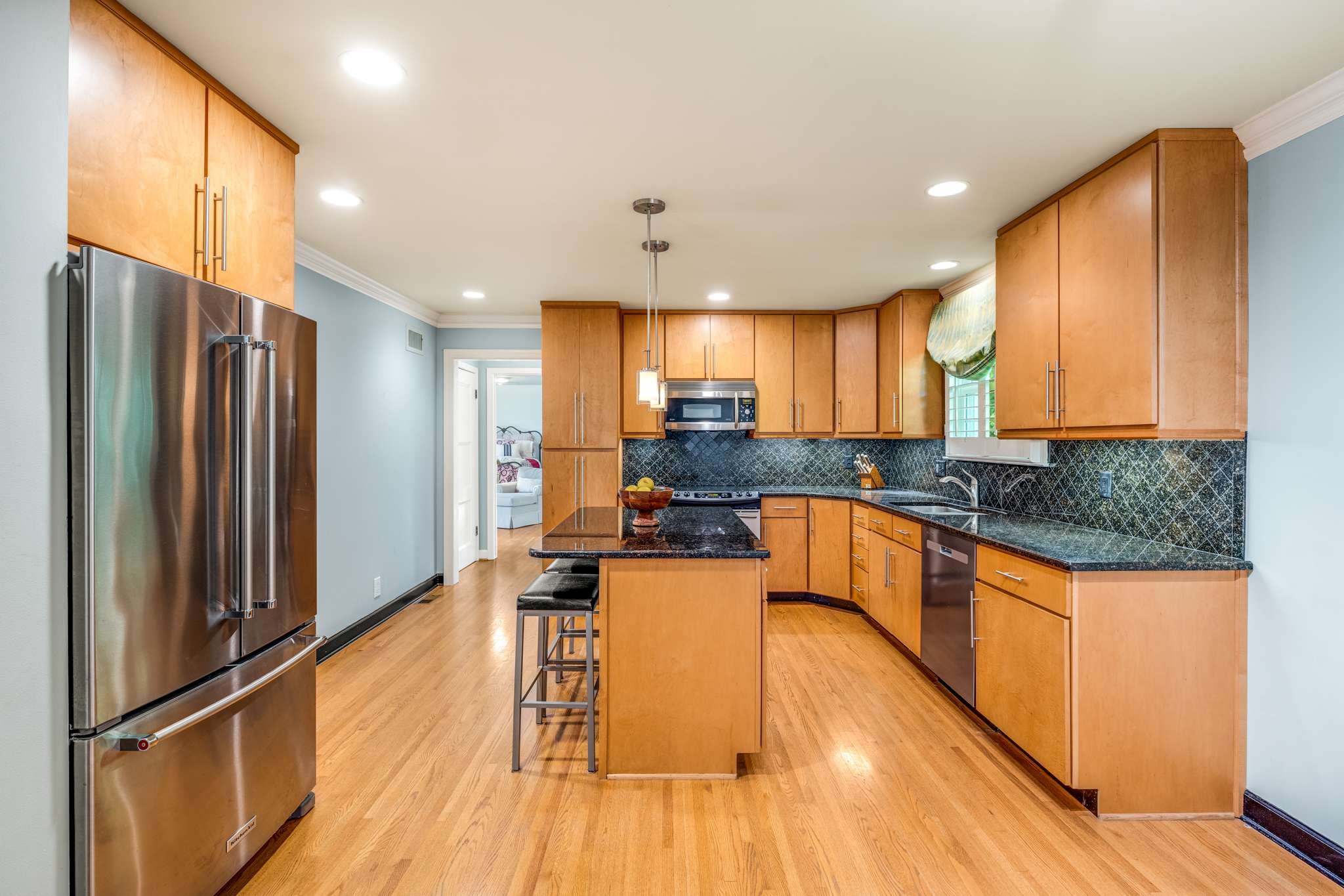 5899 E Ashland Dr