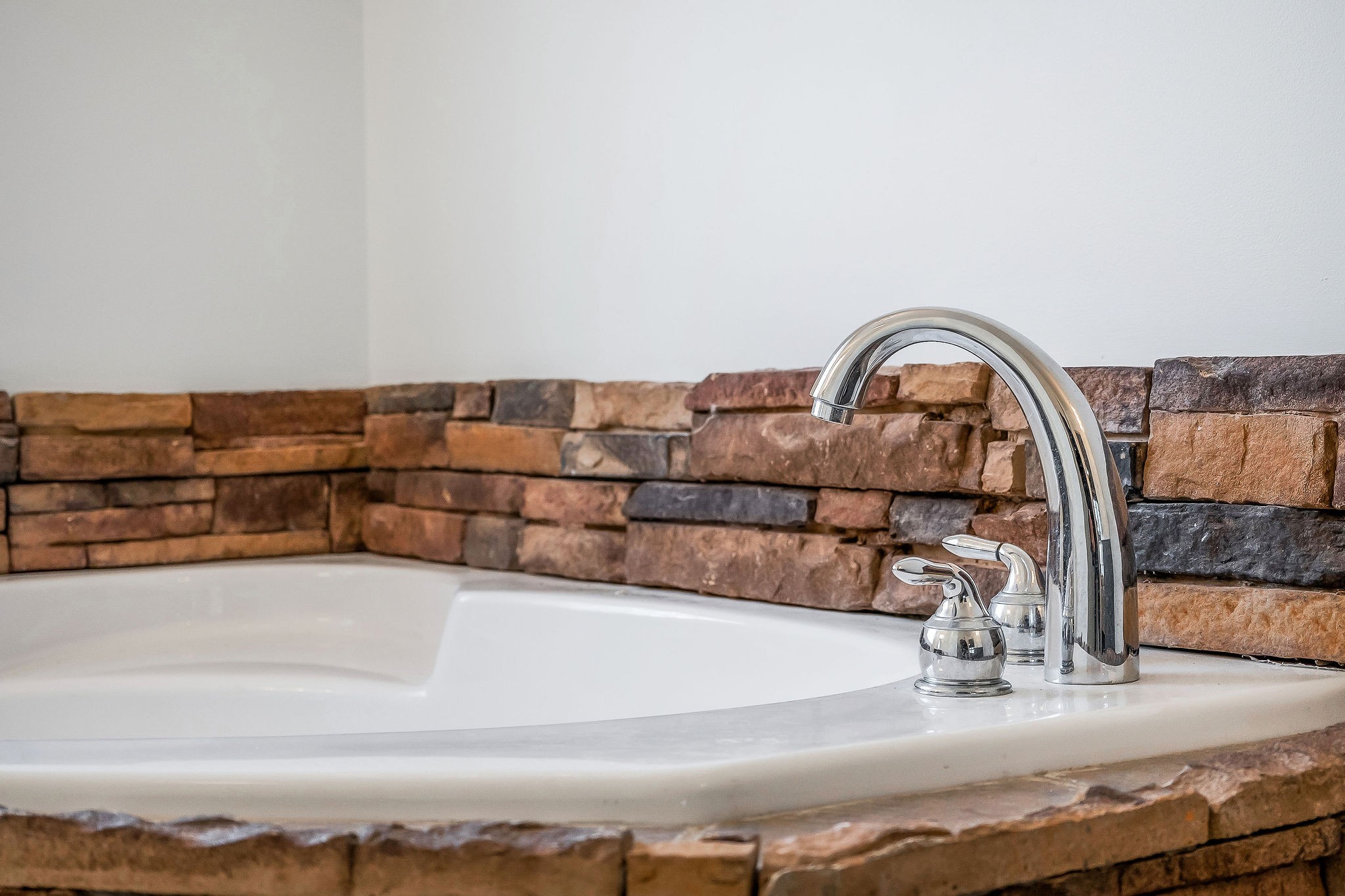 1219 Four Seasons Dr