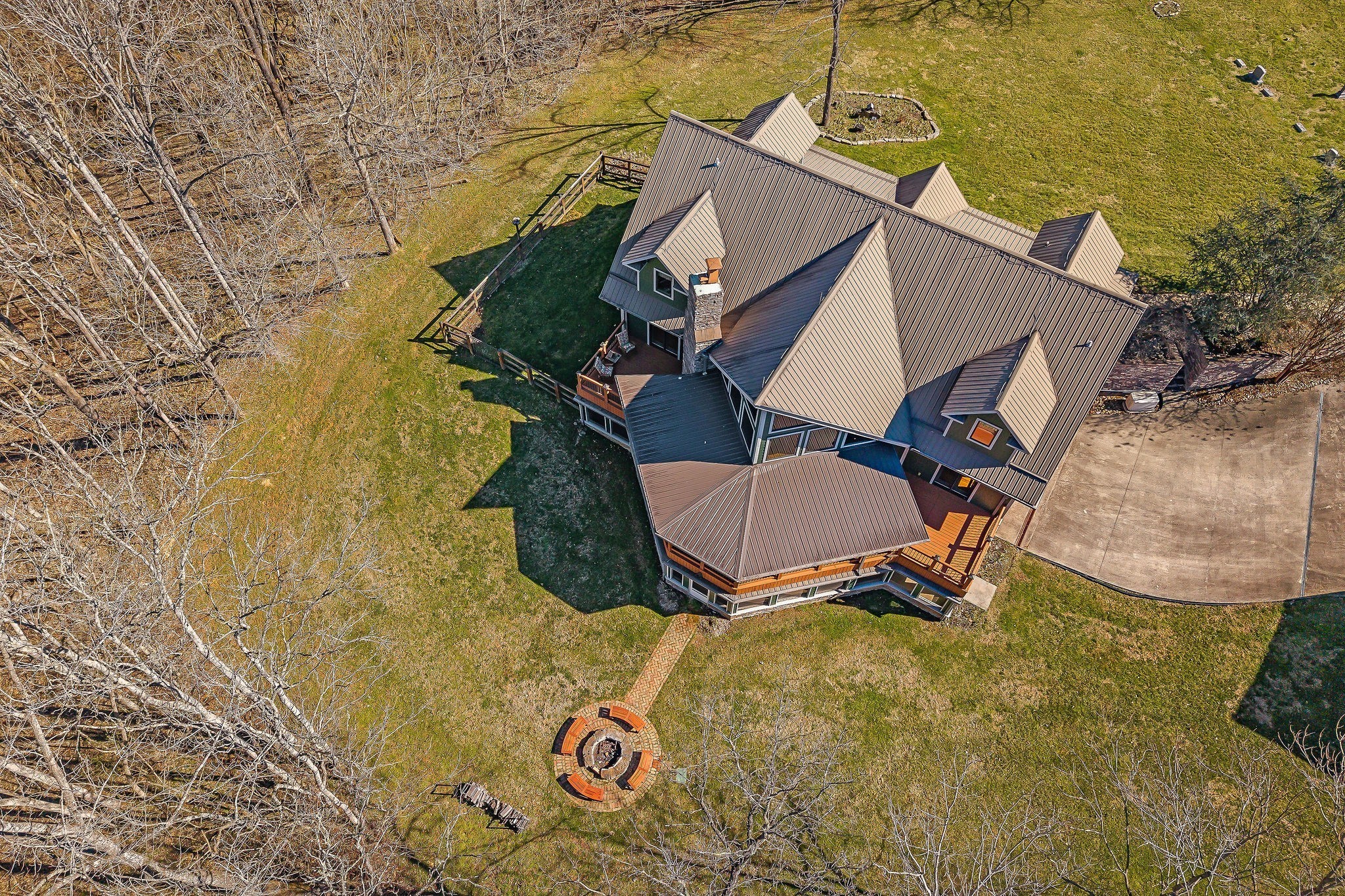 7775 Medley Amonette Rd