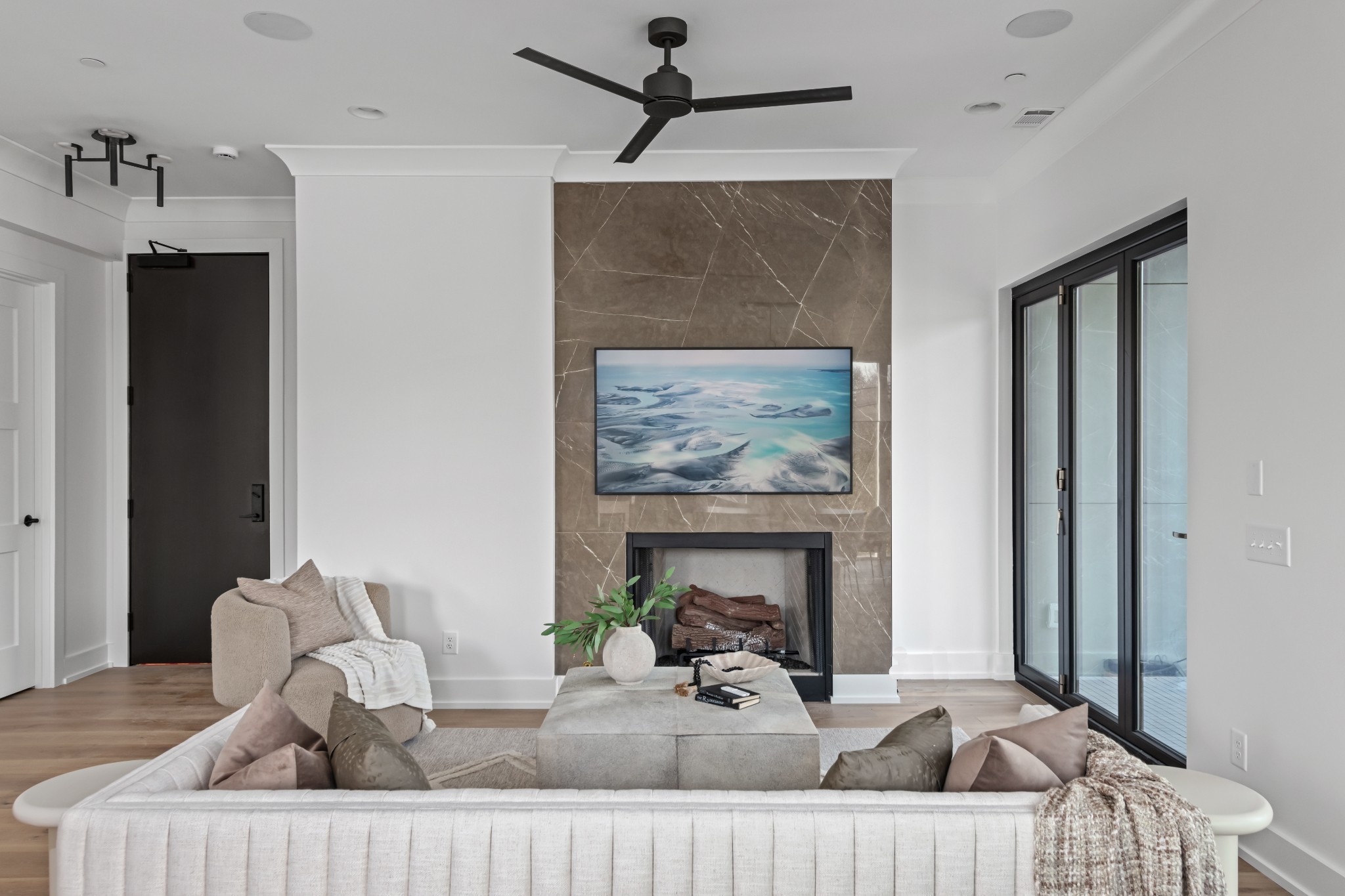 95 Leonard Ave Unit: 8