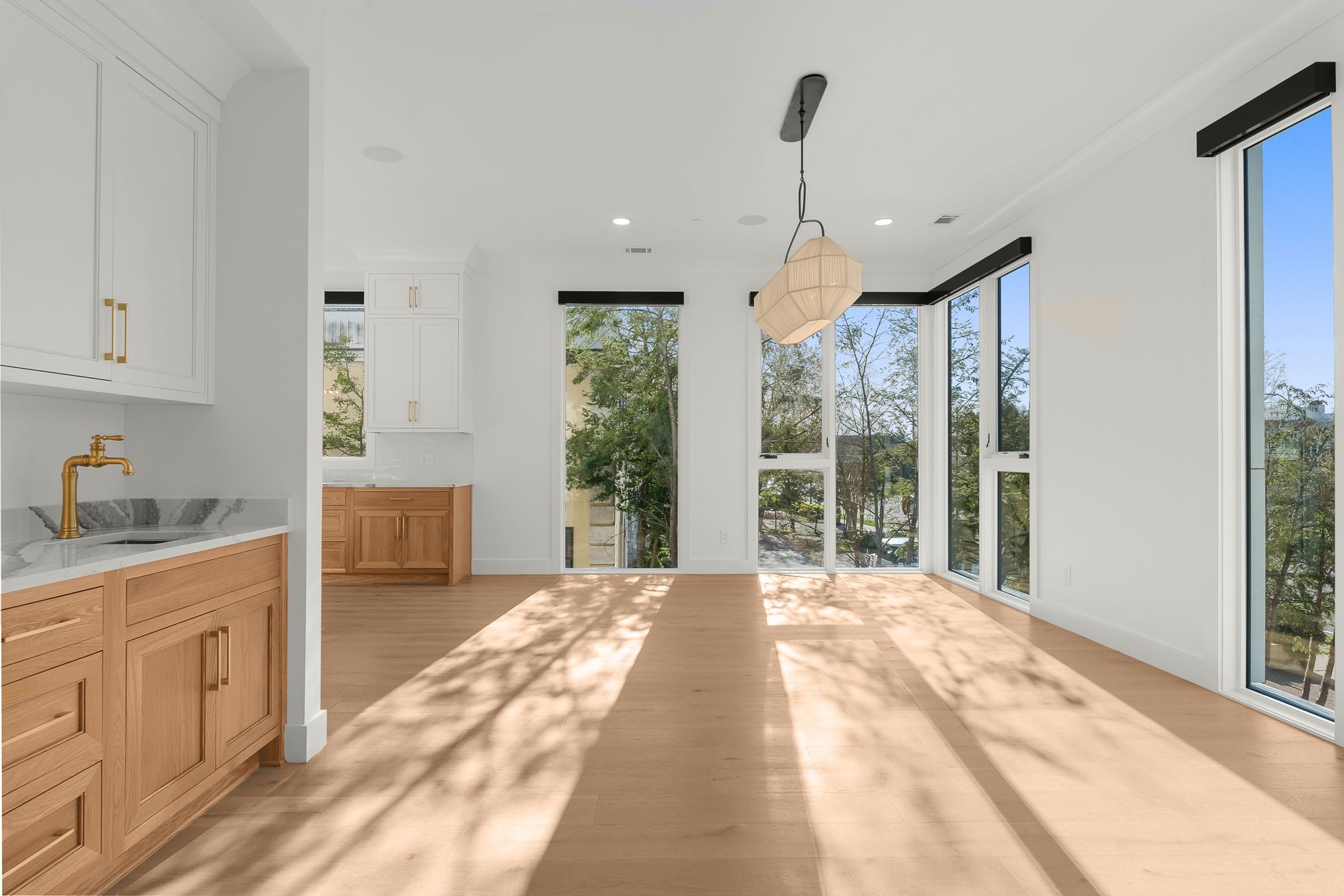 95 Leonard Ave Unit: 1