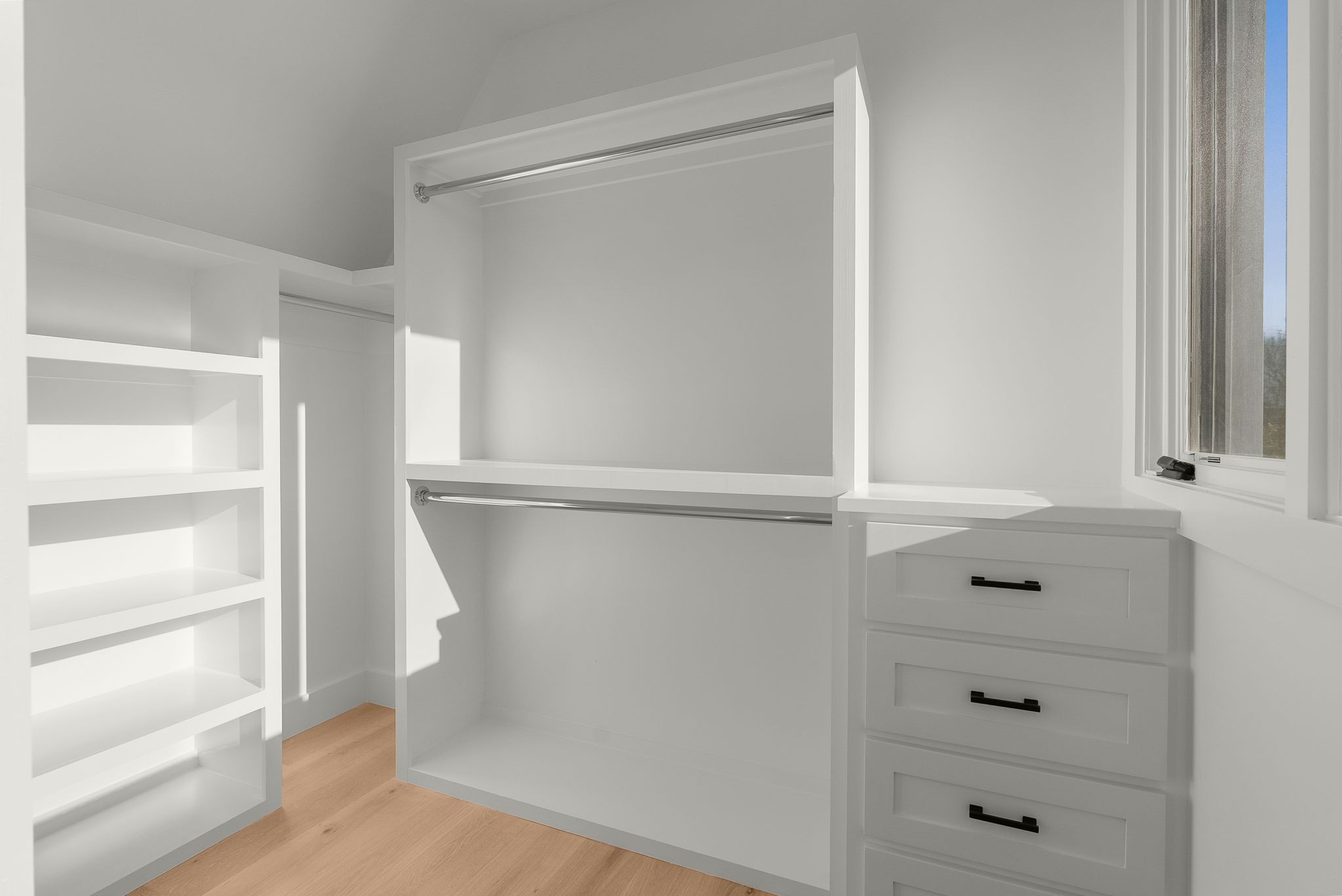 95 Leonard Ave Unit: 1