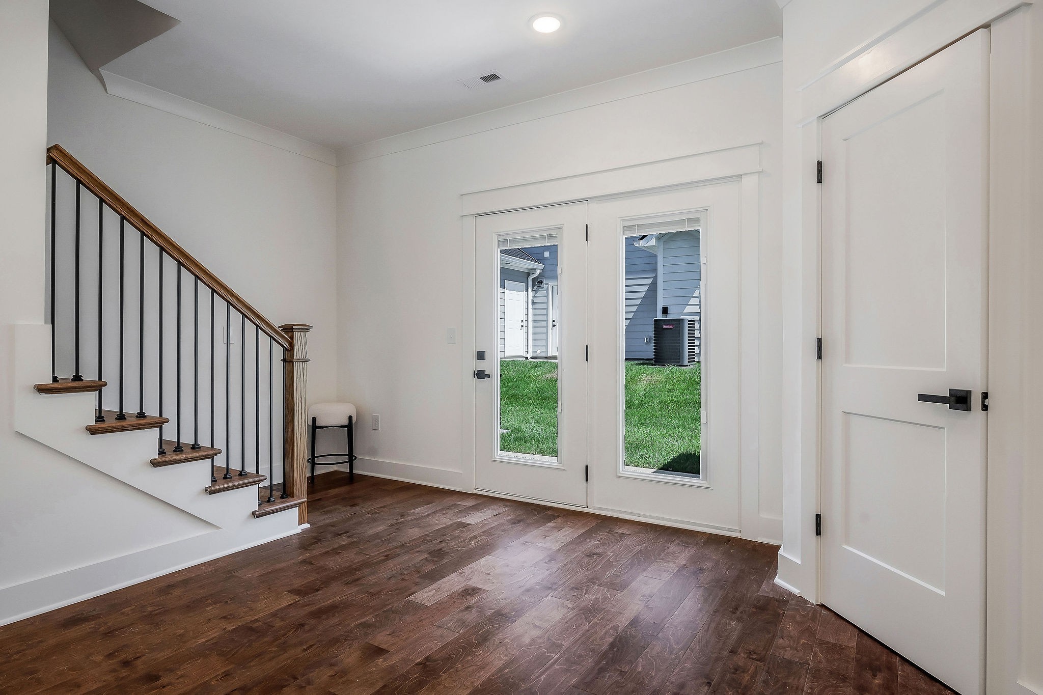 211 South High St Unit: 22