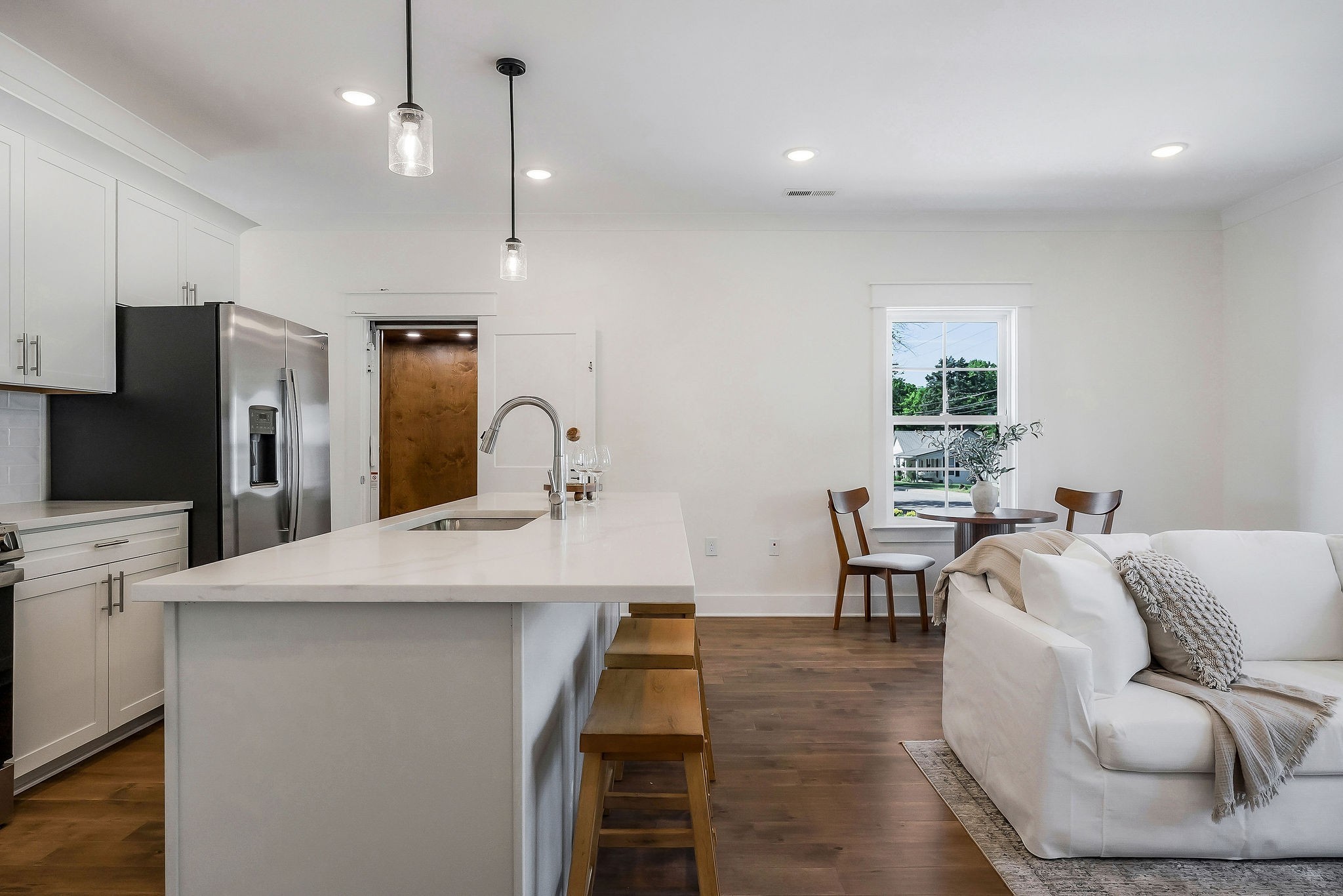 207 South High St Unit: 9