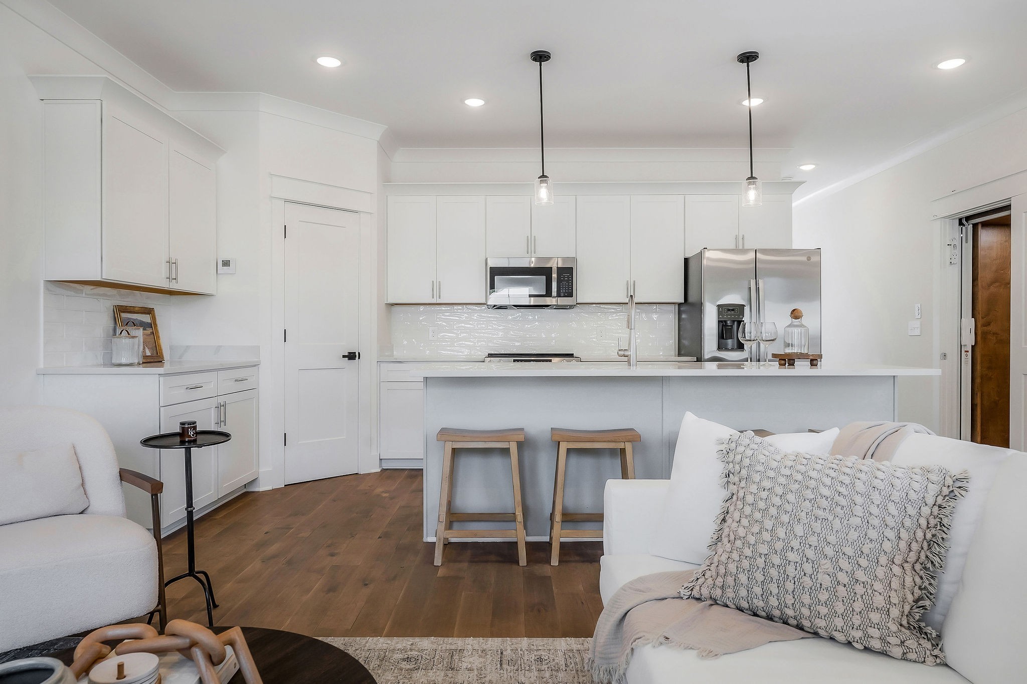 207 South High St Unit: 9