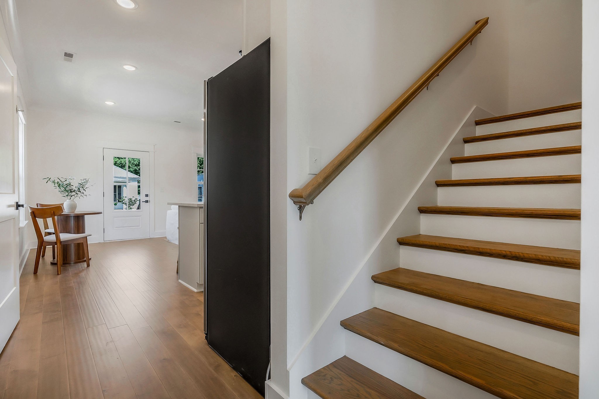 207 South High St Unit: 9