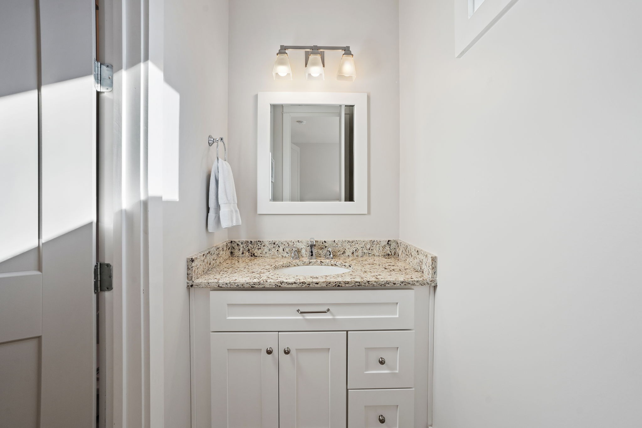 3506 Hillsdale Ave Unit: A