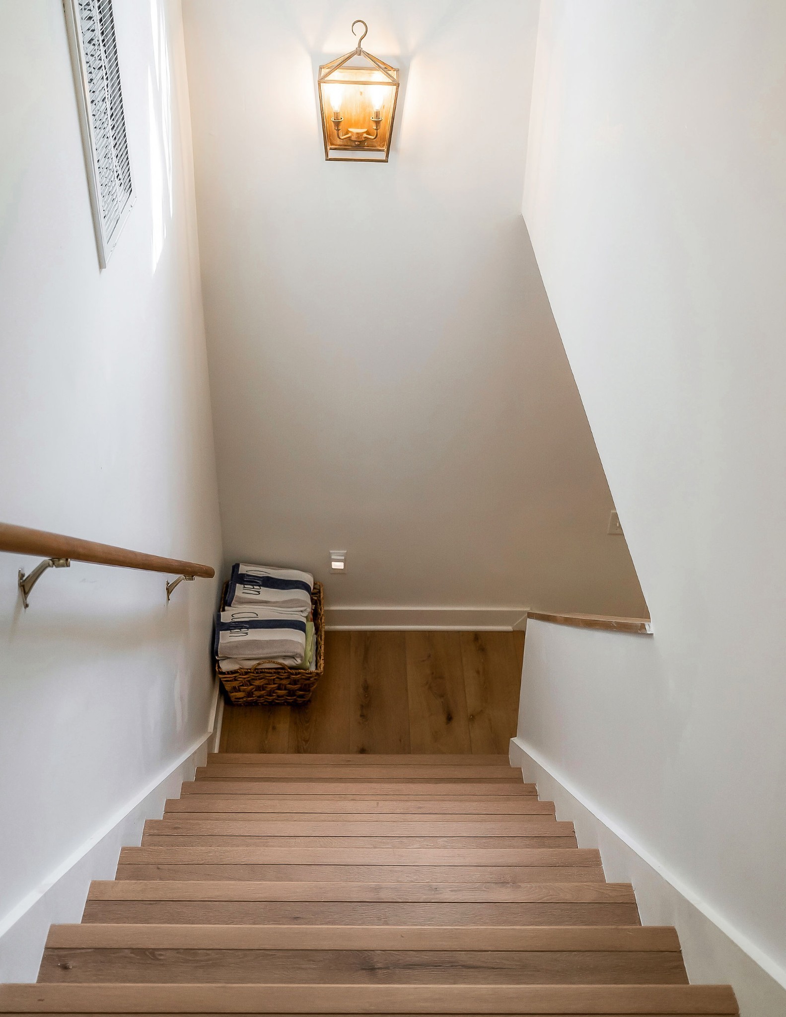 1219 Four Seasons Dr