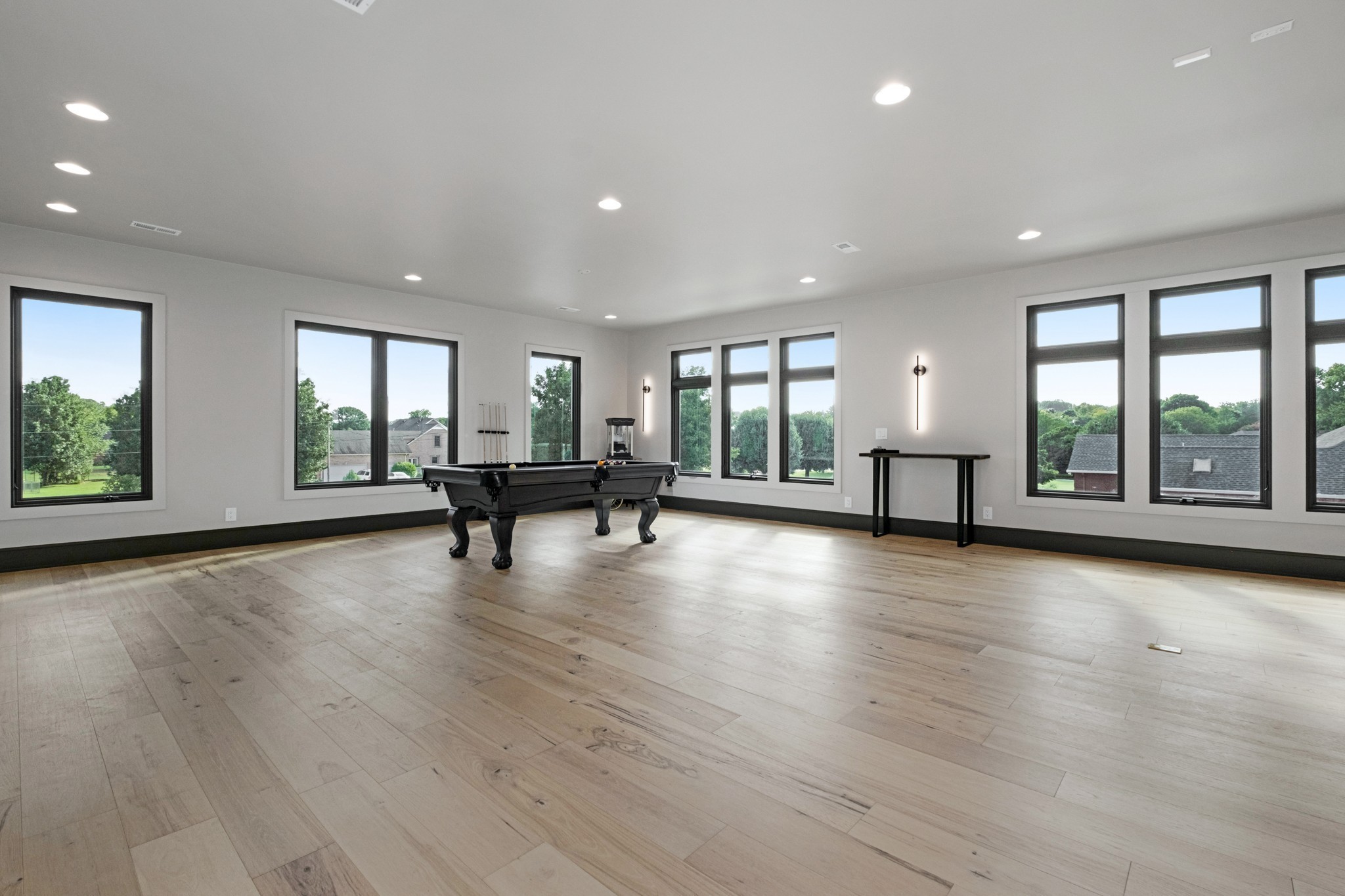 613 Waters Edge Dr