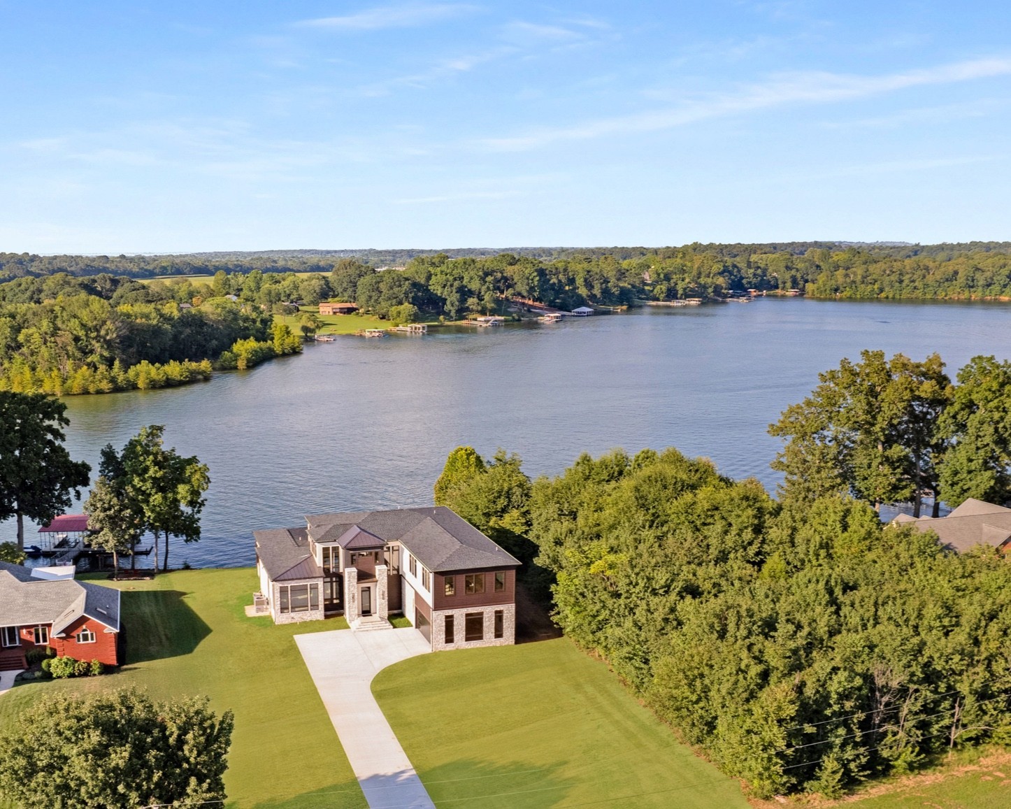 613 Waters Edge Dr