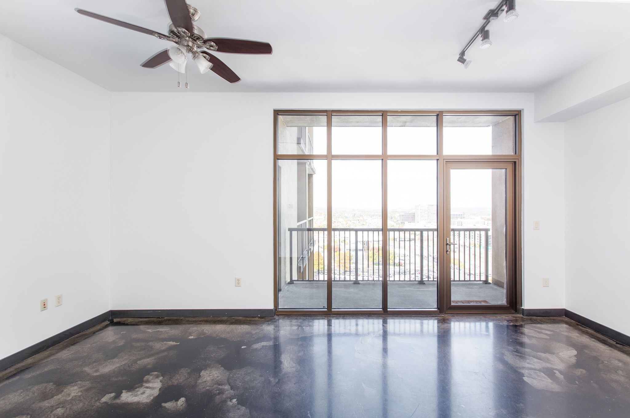 1510 Demonbreun St Unit: 1207