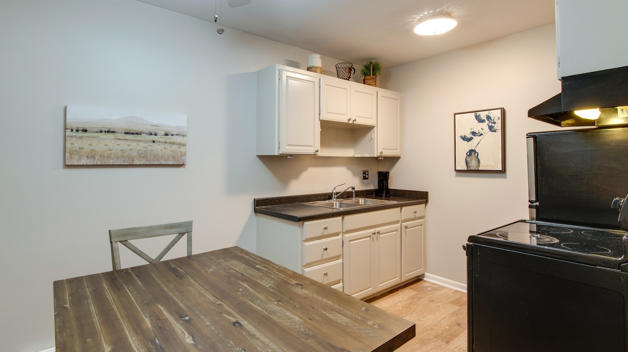 3600 Hillsboro Pike Unit: D1