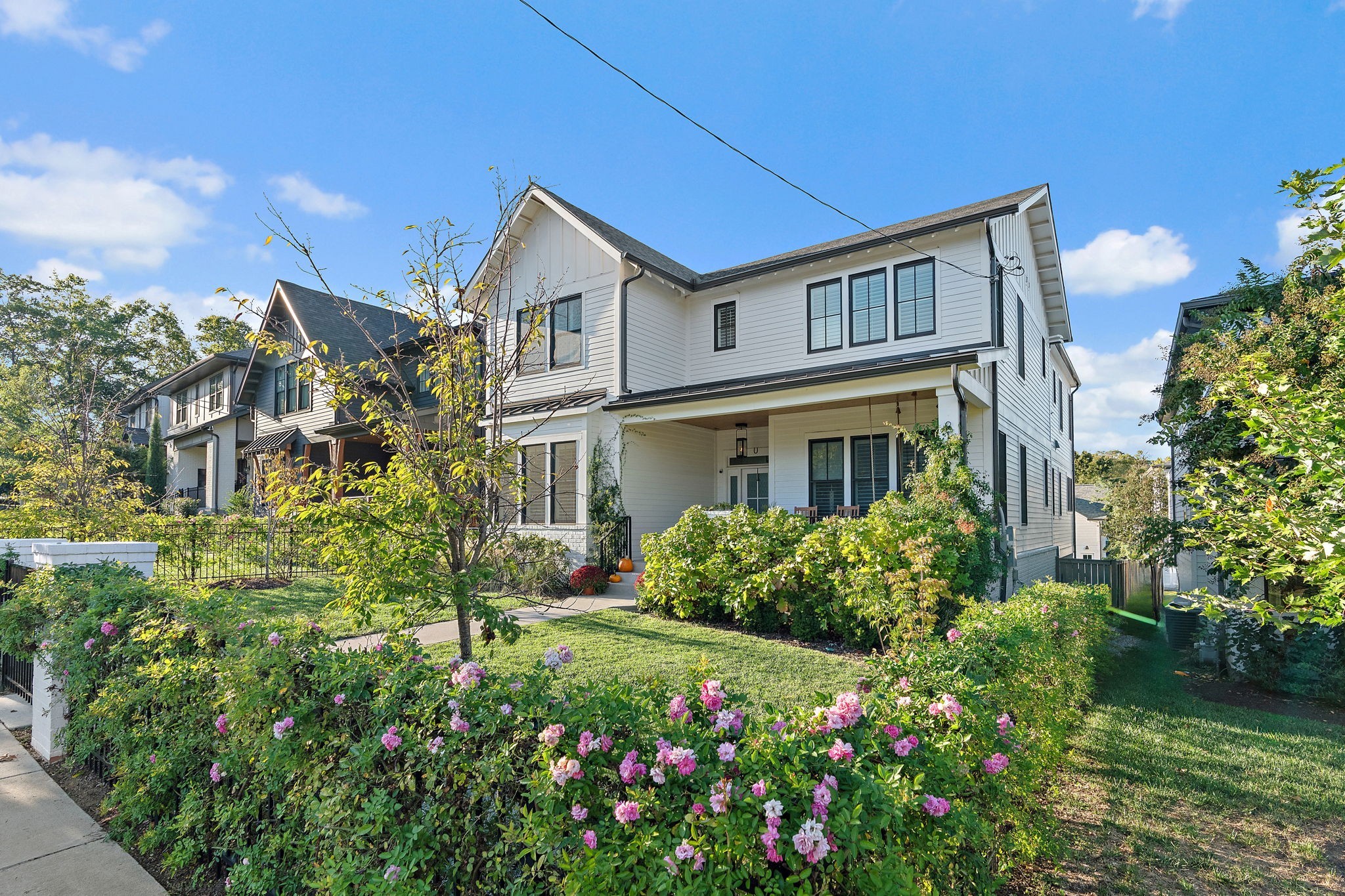 916 Acklen Ave