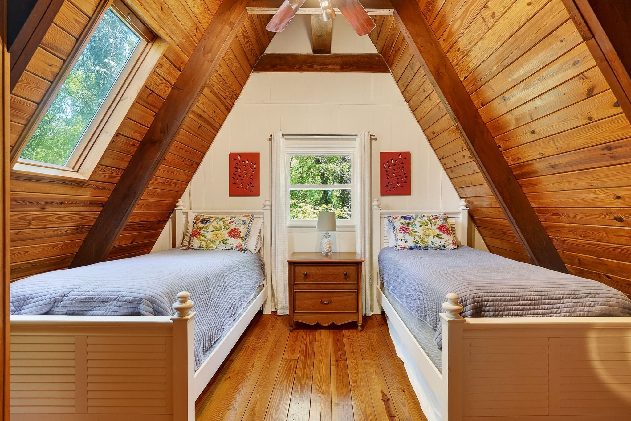 280 Hurricane Hill Rd