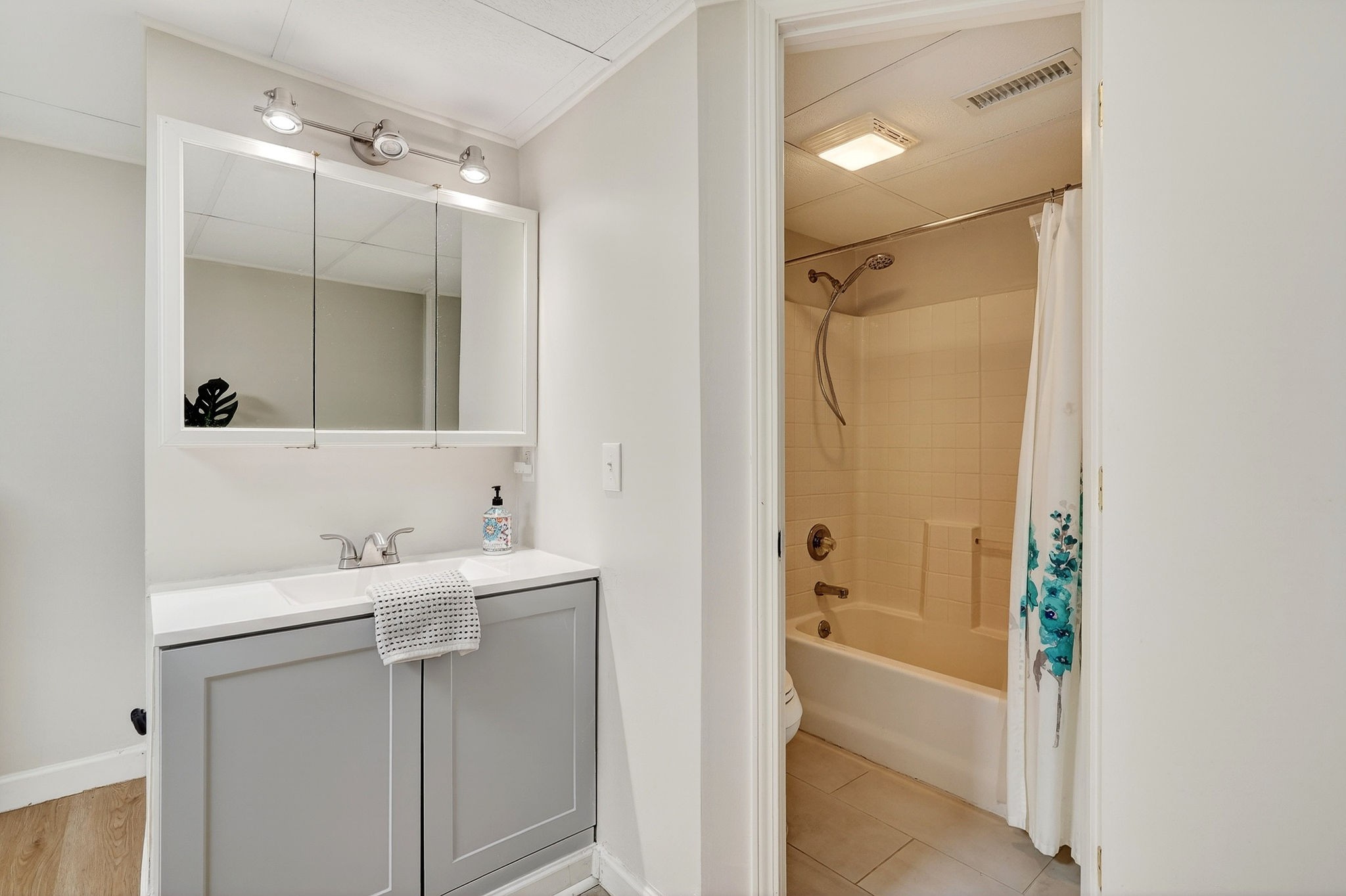 280 Hurricane Hill Rd