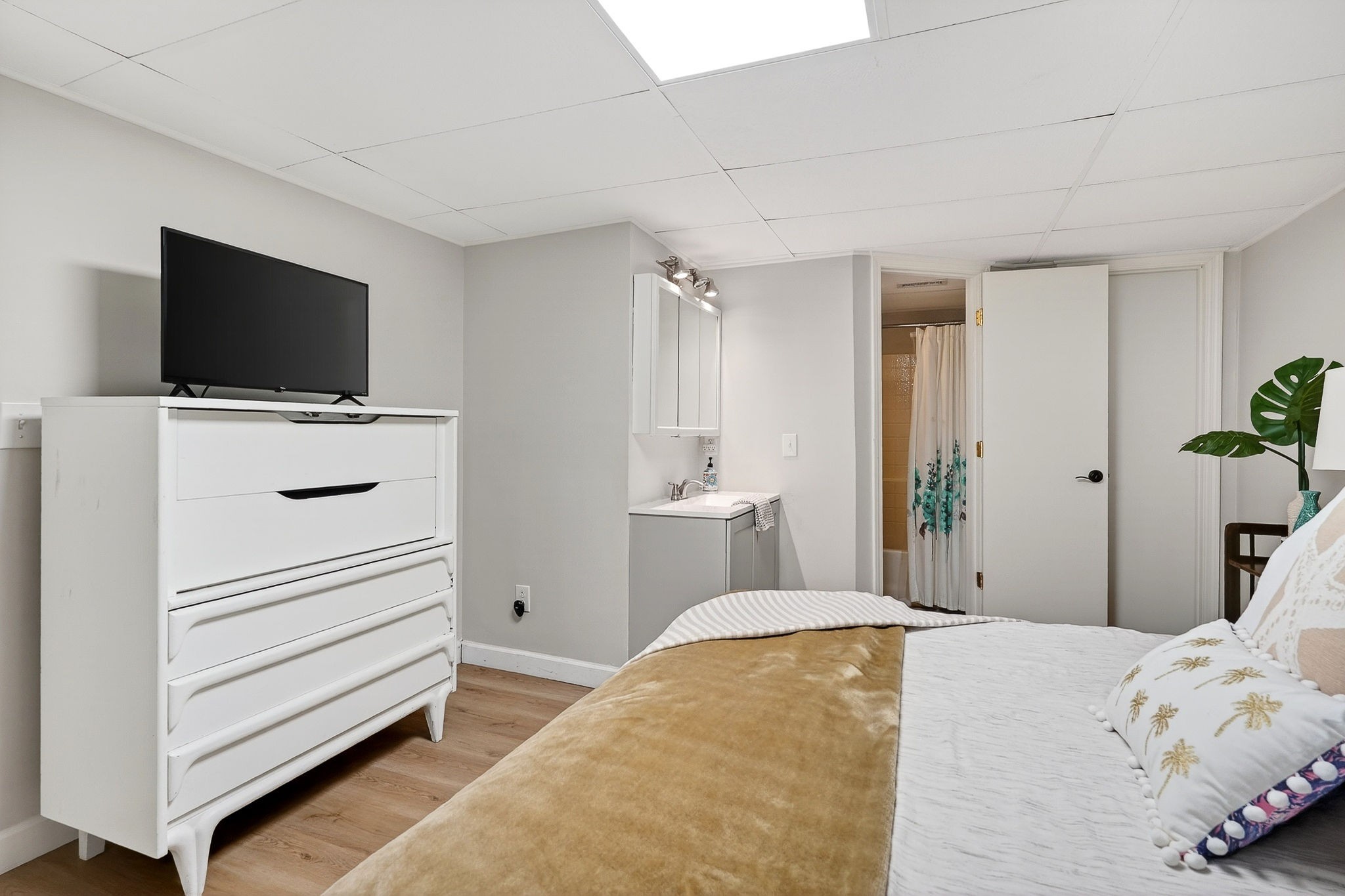 280 Hurricane Hill Rd