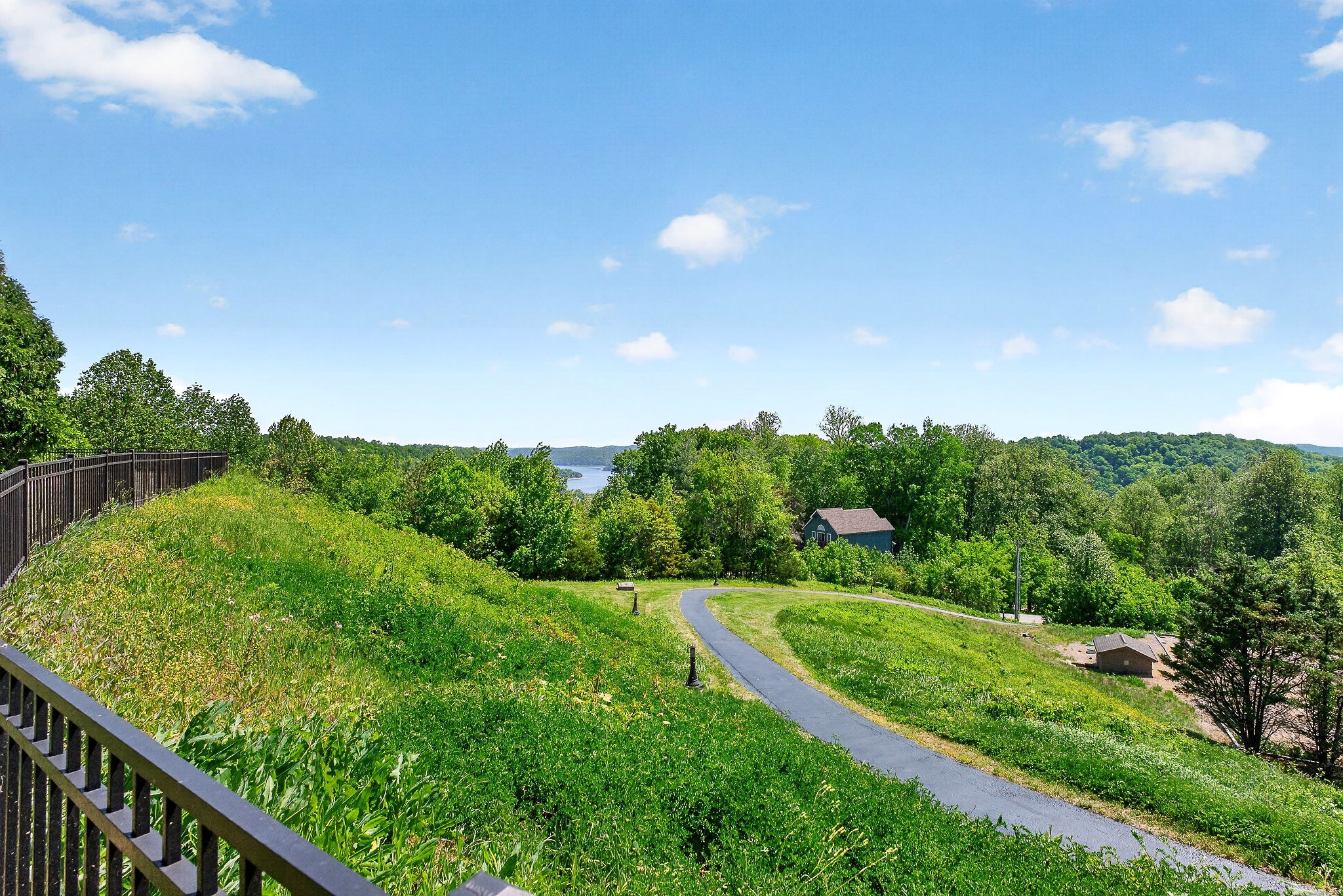 7100 Dale Ridge Rd Unit: B-1