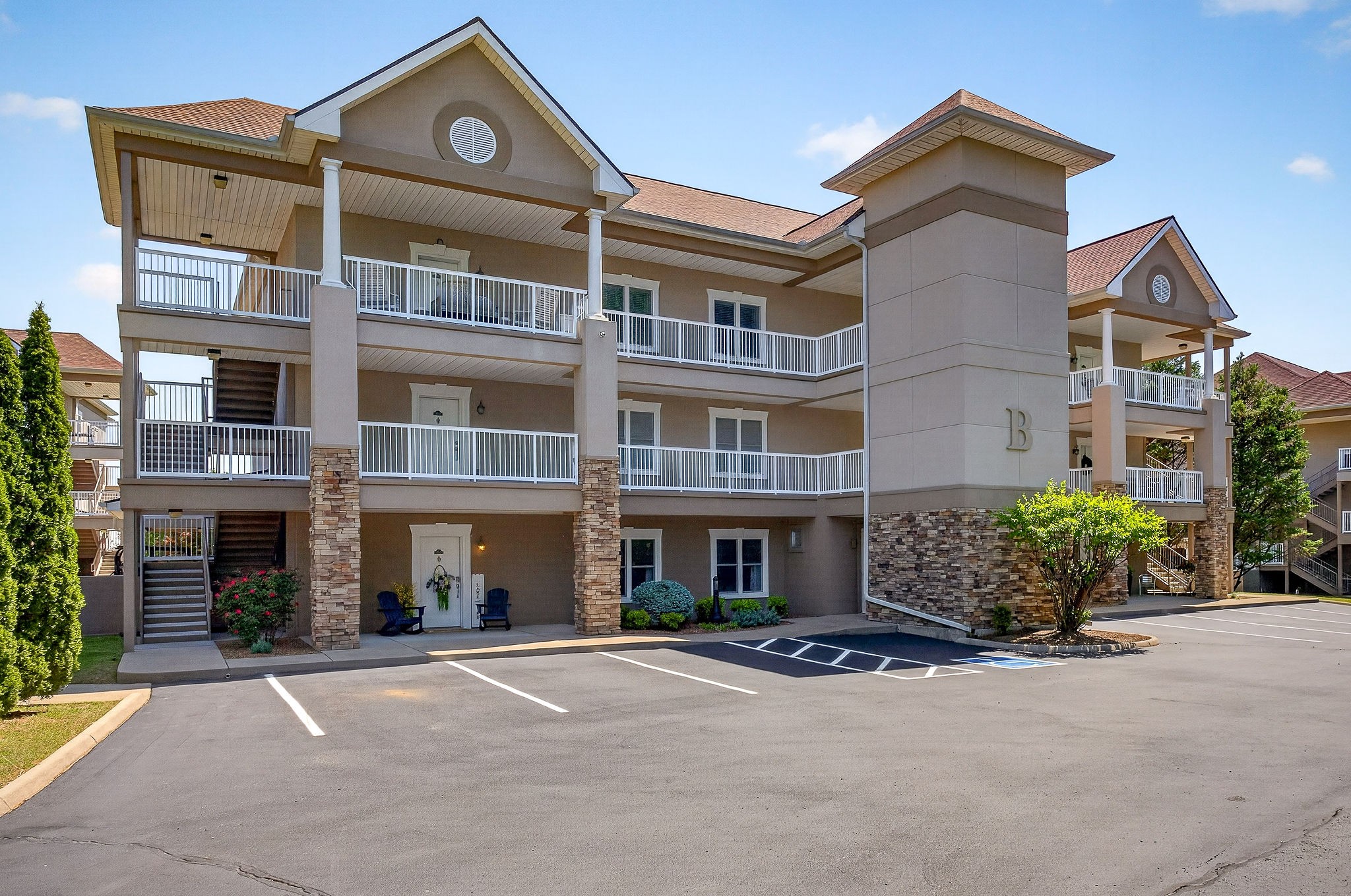 7100 Dale Ridge Rd Unit: B-1