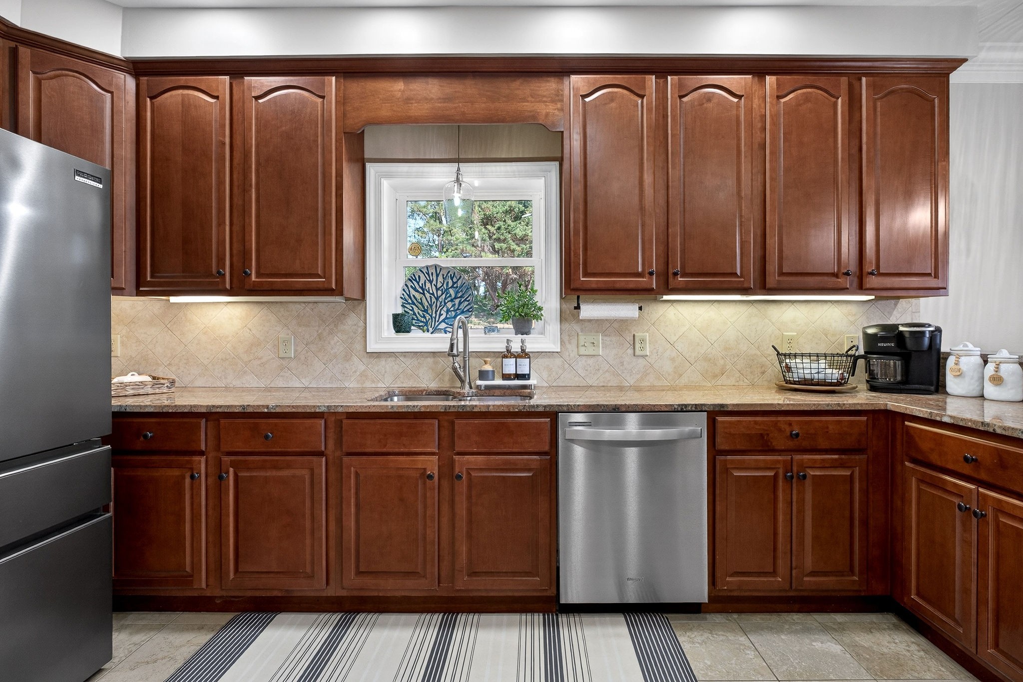 7100 Dale Ridge Rd Unit: B-1