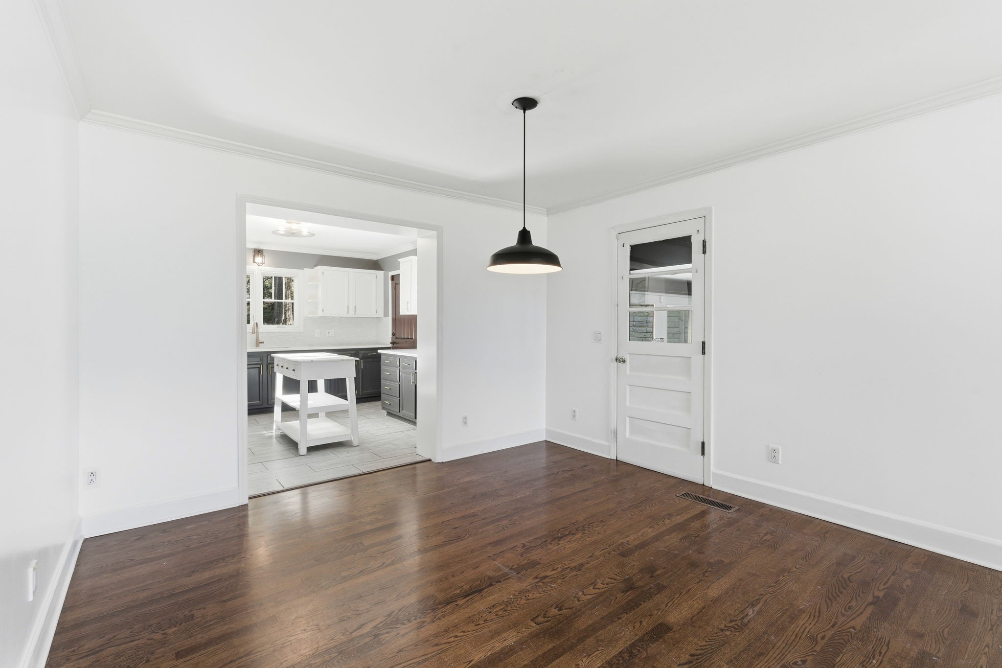 512 Bismark Dr