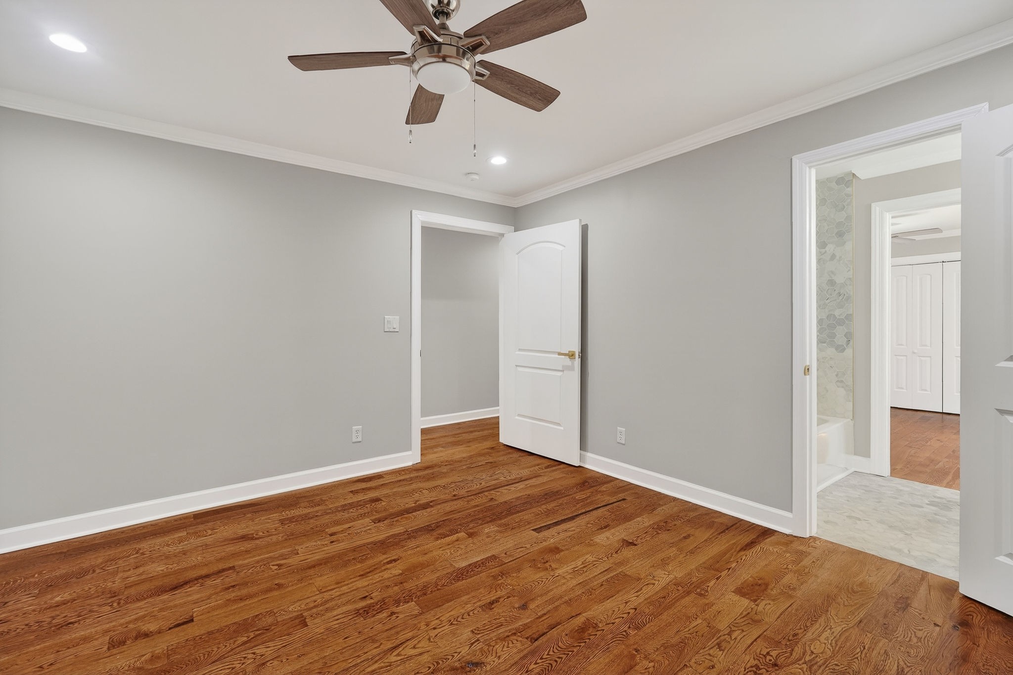 28 Lakeland Dr