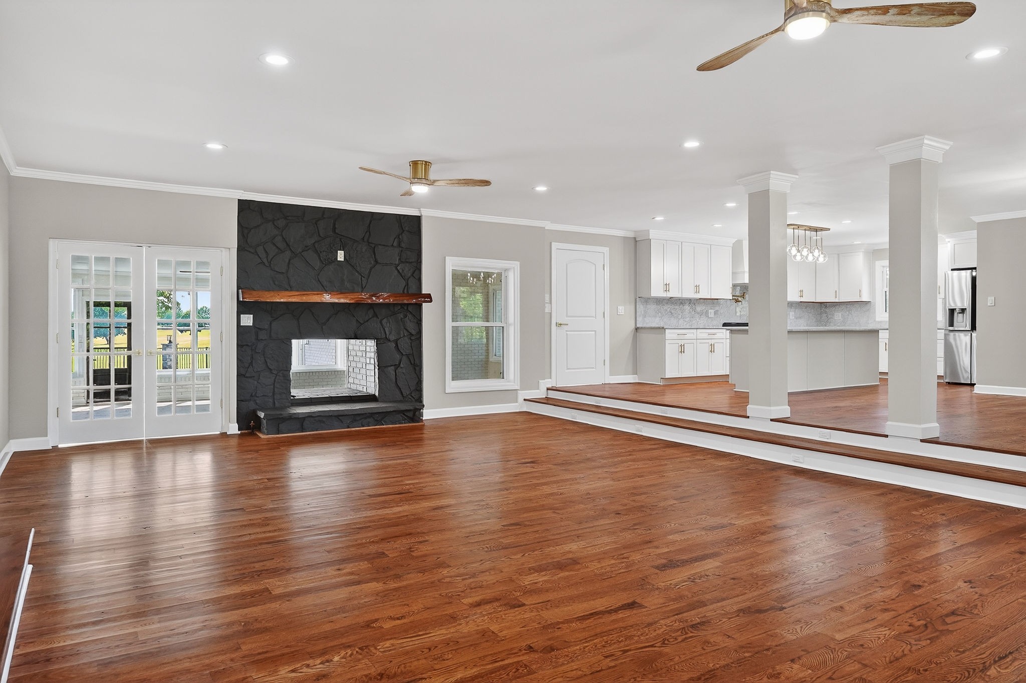 28 Lakeland Dr