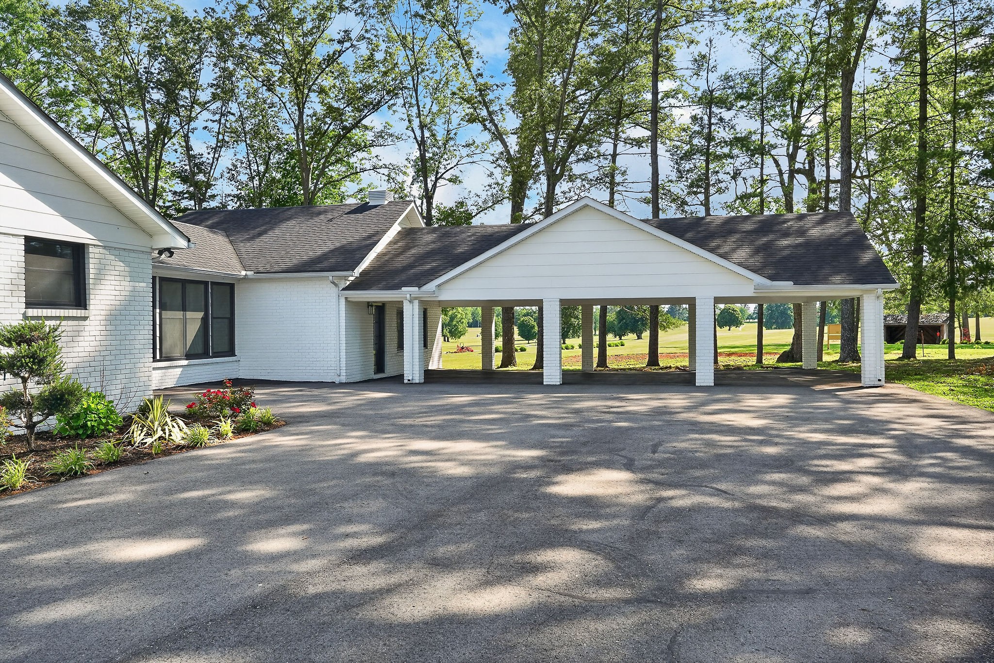 28 Lakeland Dr