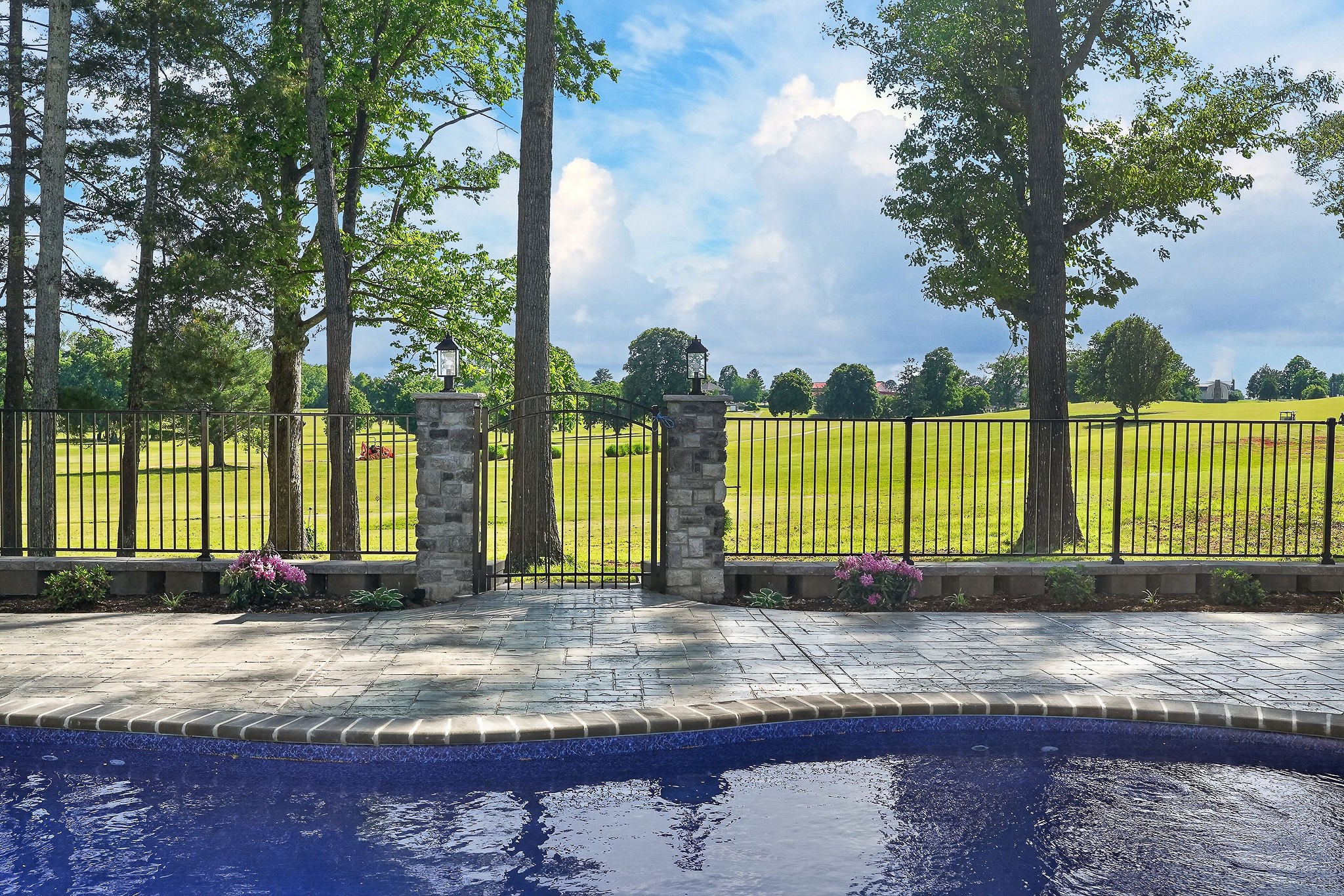 28 Lakeland Dr