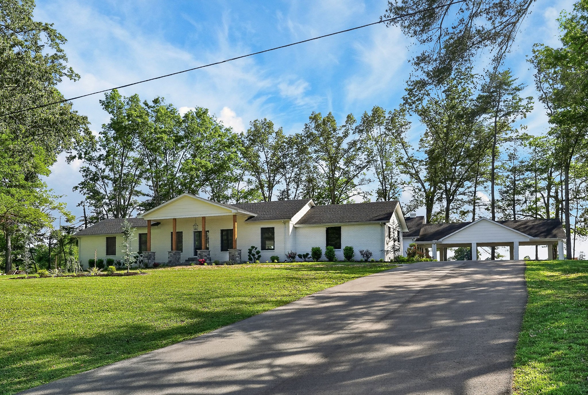 28 Lakeland Dr