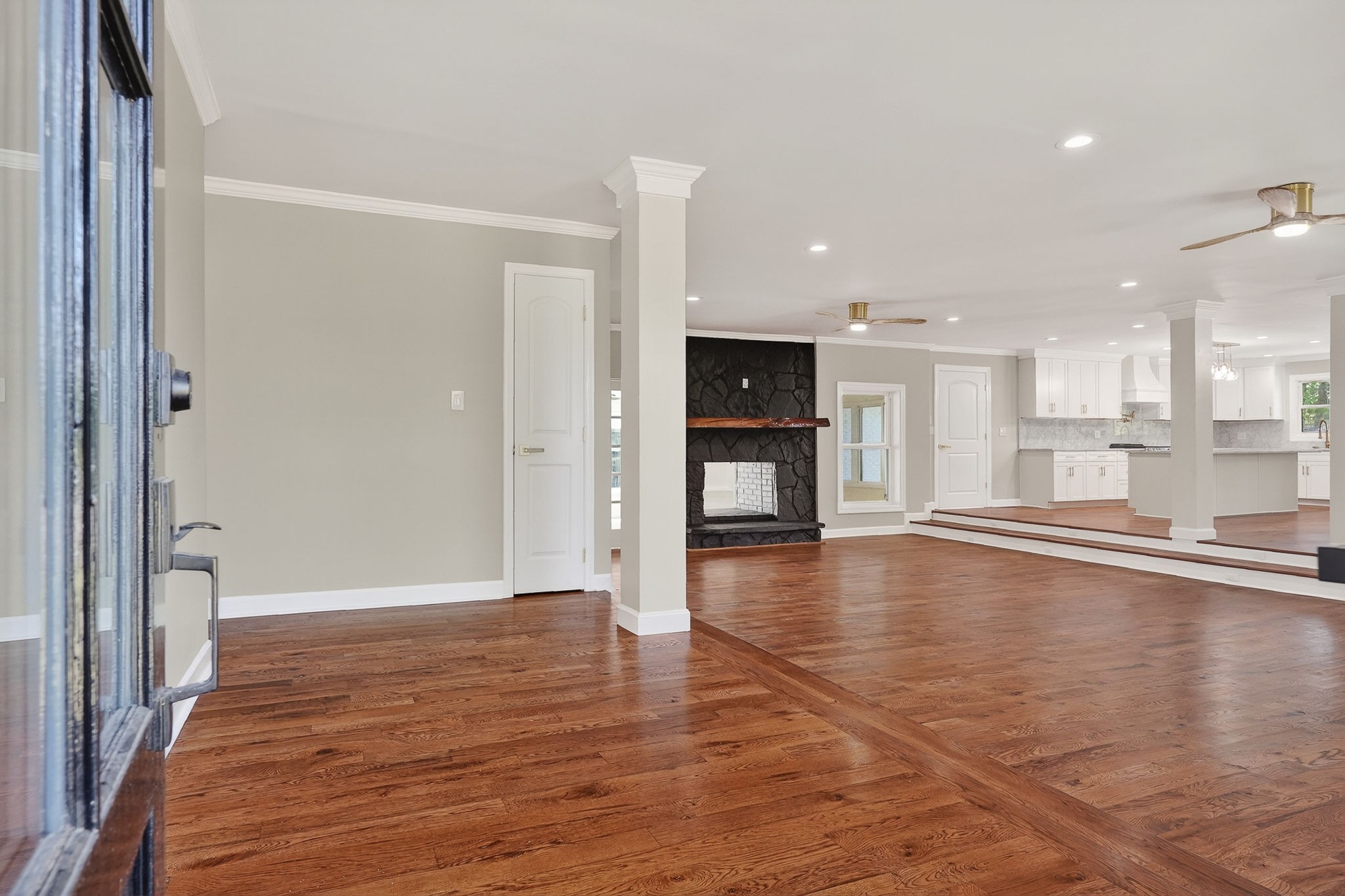 28 Lakeland Dr