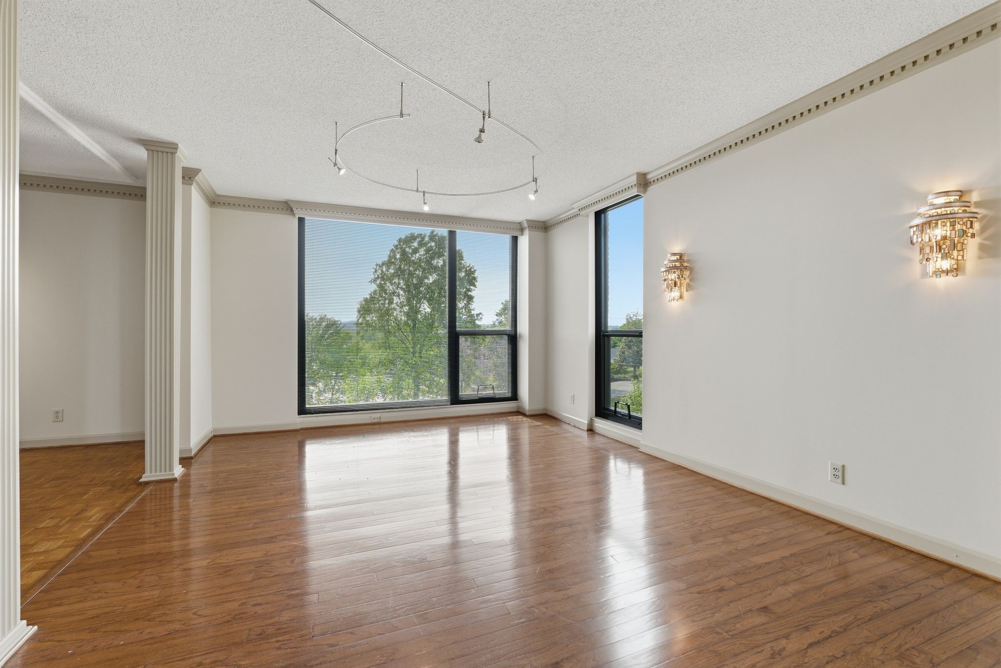 3901 West End Ave Unit: 408